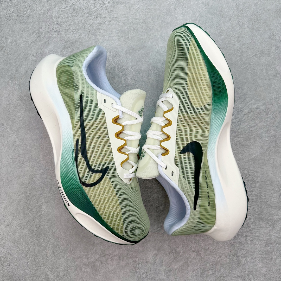 图片[3]-NK Zoom Fly 5 飞行5代马拉松系列低帮透气休闲运动慢跑鞋 FV3632-301 NK旗下跑鞋阵容持续迎来新成员 今回正式登场的鞋型为 Zoom Fly 5 全鞋大量采用回收材料制成 鞋面搭载创新 Flyknit 技术打造的编织网眼 同时考量了舒适、性能与可持续性 采用大型 ZoomX 中底与 Swoosh 徽标注入等变化 鞋侧还有「Push Limits + Break Barriers」字样叙述 尺码：36 36.5 37.5 38 38.5 39 40 40.5 41 42 42.5 43 44 44.5 45-选品中心