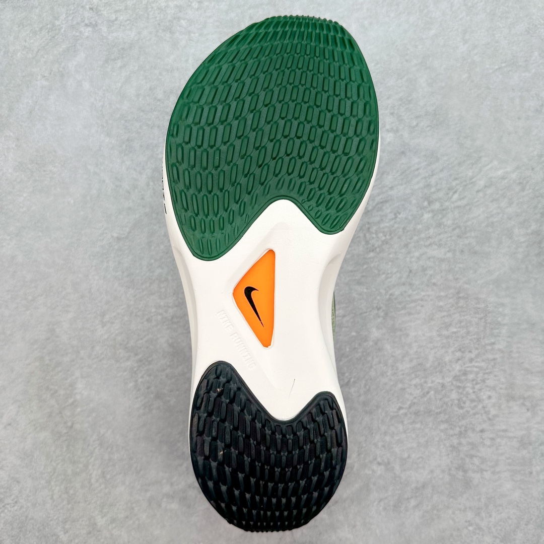 图片[9]-NK Zoom Fly 5 飞行5代马拉松系列低帮透气休闲运动慢跑鞋 FV3632-301 NK旗下跑鞋阵容持续迎来新成员 今回正式登场的鞋型为 Zoom Fly 5 全鞋大量采用回收材料制成 鞋面搭载创新 Flyknit 技术打造的编织网眼 同时考量了舒适、性能与可持续性 采用大型 ZoomX 中底与 Swoosh 徽标注入等变化 鞋侧还有「Push Limits + Break Barriers」字样叙述 尺码：36 36.5 37.5 38 38.5 39 40 40.5 41 42 42.5 43 44 44.5 45-选品中心