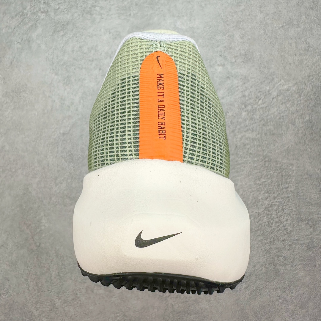 图片[8]-NK Zoom Fly 5 飞行5代马拉松系列低帮透气休闲运动慢跑鞋 FV3632-301 NK旗下跑鞋阵容持续迎来新成员 今回正式登场的鞋型为 Zoom Fly 5 全鞋大量采用回收材料制成 鞋面搭载创新 Flyknit 技术打造的编织网眼 同时考量了舒适、性能与可持续性 采用大型 ZoomX 中底与 Swoosh 徽标注入等变化 鞋侧还有「Push Limits + Break Barriers」字样叙述 尺码：36 36.5 37.5 38 38.5 39 40 40.5 41 42 42.5 43 44 44.5 45-选品中心