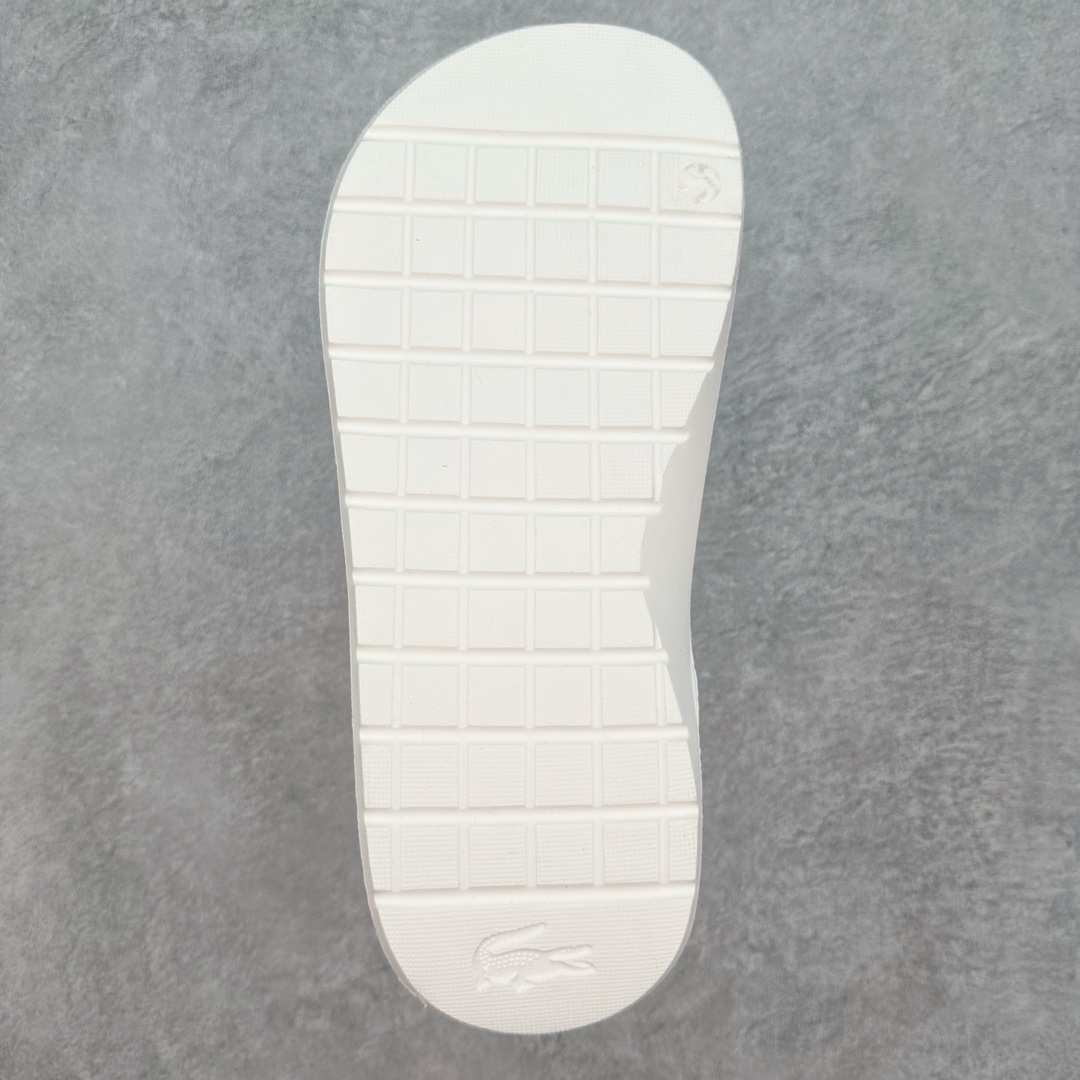 图片[9]-LACOSTE法国鳄鱼圆头套脚 EVA 防磨一字拖鞋 LACOSTE来自法国，笃信：“生命之旅，因动而美”。自1933年第一件POLO衫诞生以来，LACOSTE一直凭借其纯正的网球血统传递着轻松优雅的价值观。LACOSTE 风格源于体育运动的优雅风范，既可以在球场上穿着，也适合日常生活的优雅服装—源自体育运动的优雅风范，绝对现代的时尚形象。LACOSTE为时尚风格与舒适之感而不断创新。尺码：36/45-选品中心