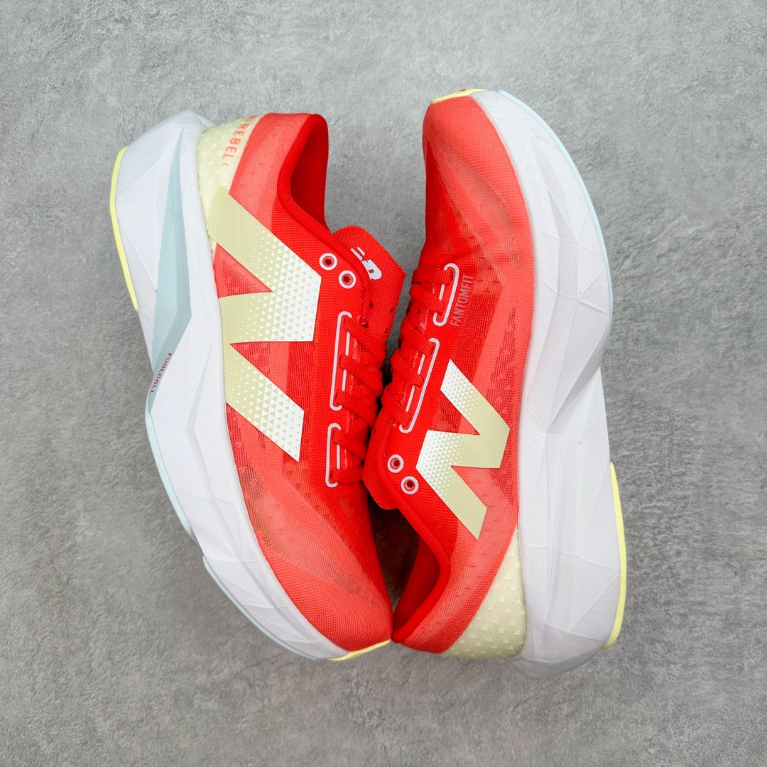图片[3]-＃C版 NEW BALANCE Rebel FuelCell Rebel V4 舒适时尚织物减震耐磨低帮马拉松轻量化跑步鞋 NB新百伦于 2019 年夏天首次发布了 Rebel 在制鞋业仍在向强调能量回报的弹力泡沫转变的时候 Rebel 确实是一个叛逆者 快进到 2024 年 Rebel v4 承诺通过重新配制的中底化合物和更高的堆叠高度提供更轻、更有弹性的跑步体验 就像New Balance SC Elite v4一样 Rebel v4 提供了完全重新设计的中底化合物 最新的混合物将 New Balance 专有的 FuelCell 泡沫（TPU 和 EVA 的混合物）与 PEBA 泡沫相结合 带来更弹跳的跑步体验 PEBA是一种超轻 高性能的泡沫 通常出现在镀碳超级鞋中 New Balance Rebel v4、ASICS Novablast 4和Brooks Hyperion Max都是精力充沛的无电镀运动鞋 在速度锻炼和快节奏中大放异彩 这三款鞋都依靠它们的中底泡沫和轻微的摇杆形状来创造一种向前滚动的感觉 而且虽然这些鞋子在堆叠高度和重量方面各不相同 但它们提供了相似的软硬比例 有足够的流行力来加快步伐 尺码：36 37 37.5 38 38.5 39.5 40 40.5 41.5 42 42.5 43 44 45-选品中心