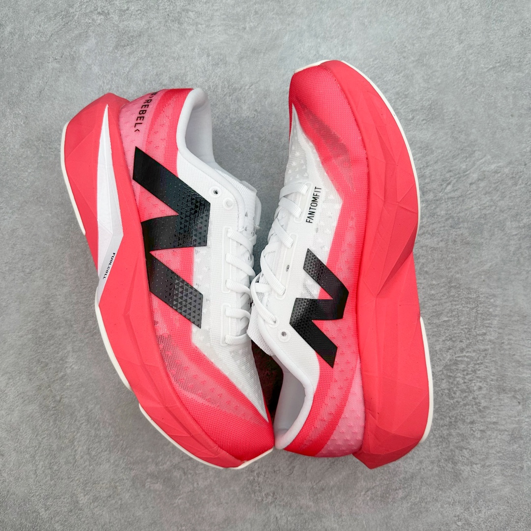 图片[3]-＃C版 NEW BALANCE Rebel FuelCell Rebel V4 舒适时尚织物减震耐磨低帮马拉松轻量化跑步鞋 NB新百伦于 2019 年夏天首次发布了 Rebel 在制鞋业仍在向强调能量回报的弹力泡沫转变的时候 Rebel 确实是一个叛逆者 快进到 2024 年 Rebel v4 承诺通过重新配制的中底化合物和更高的堆叠高度提供更轻、更有弹性的跑步体验 就像New Balance SC Elite v4一样 Rebel v4 提供了完全重新设计的中底化合物 最新的混合物将 New Balance 专有的 FuelCell 泡沫（TPU 和 EVA 的混合物）与 PEBA 泡沫相结合 带来更弹跳的跑步体验 PEBA是一种超轻 高性能的泡沫 通常出现在镀碳超级鞋中 New Balance Rebel v4、ASICS Novablast 4和Brooks Hyperion Max都是精力充沛的无电镀运动鞋 在速度锻炼和快节奏中大放异彩 这三款鞋都依靠它们的中底泡沫和轻微的摇杆形状来创造一种向前滚动的感觉 而且虽然这些鞋子在堆叠高度和重量方面各不相同 但它们提供了相似的软硬比例 有足够的流行力来加快步伐 尺码：36 37 37.5 38 38.5 39.5 40 40.5 41.5 42 42.5 43 44 45-选品中心