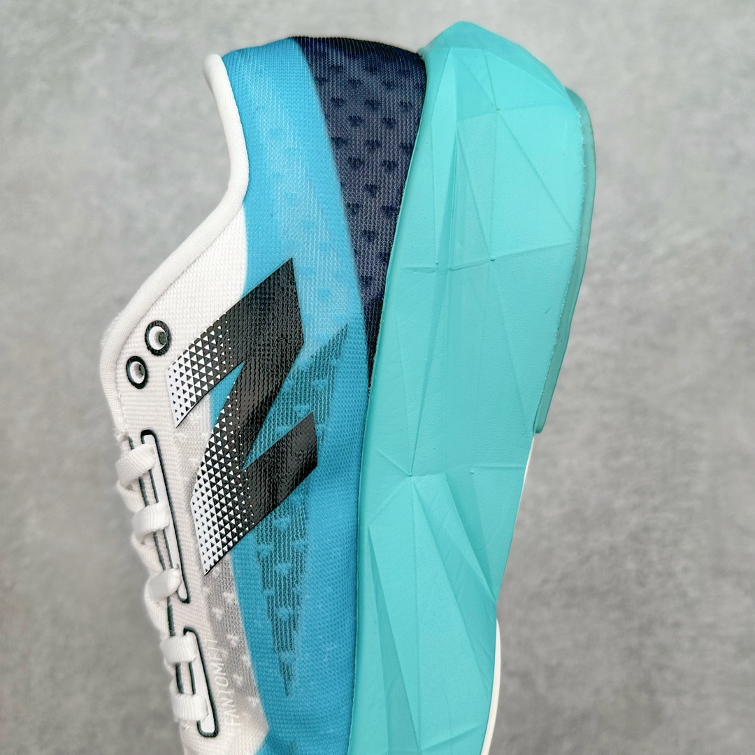 图片[7]-＃C版 NEW BALANCE Rebel FuelCell Rebel V4 舒适时尚织物减震耐磨低帮马拉松轻量化跑步鞋 NB新百伦于 2019 年夏天首次发布了 Rebel 在制鞋业仍在向强调能量回报的弹力泡沫转变的时候 Rebel 确实是一个叛逆者 快进到 2024 年 Rebel v4 承诺通过重新配制的中底化合物和更高的堆叠高度提供更轻、更有弹性的跑步体验 就像New Balance SC Elite v4一样 Rebel v4 提供了完全重新设计的中底化合物 最新的混合物将 New Balance 专有的 FuelCell 泡沫（TPU 和 EVA 的混合物）与 PEBA 泡沫相结合 带来更弹跳的跑步体验 PEBA是一种超轻 高性能的泡沫 通常出现在镀碳超级鞋中 New Balance Rebel v4、ASICS Novablast 4和Brooks Hyperion Max都是精力充沛的无电镀运动鞋 在速度锻炼和快节奏中大放异彩 这三款鞋都依靠它们的中底泡沫和轻微的摇杆形状来创造一种向前滚动的感觉 而且虽然这些鞋子在堆叠高度和重量方面各不相同 但它们提供了相似的软硬比例 有足够的流行力来加快步伐 尺码：36 37 37.5 38 38.5 39.5 40 40.5 41.5 42 42.5 43 44 45-选品中心