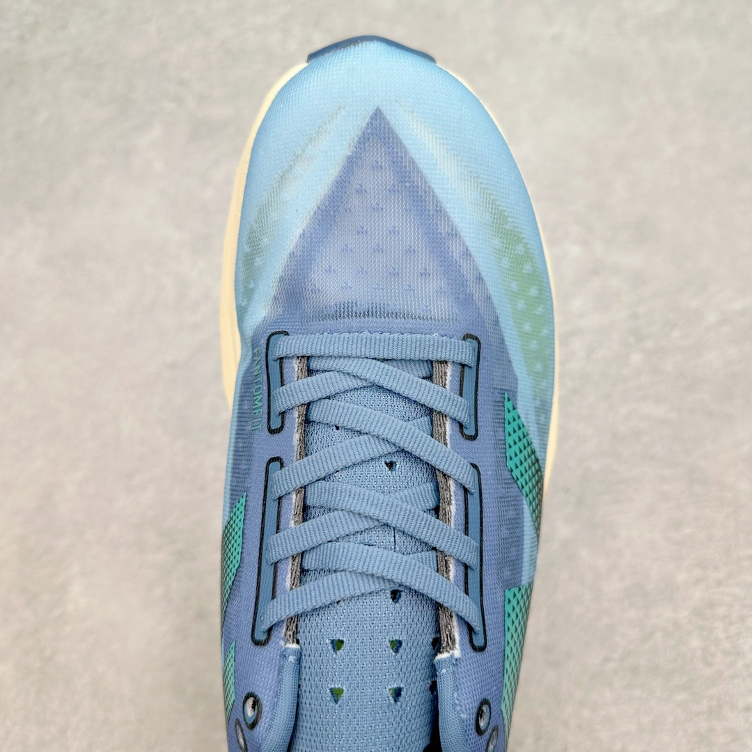 图片[4]-＃C版 NEW BALANCE Rebel FuelCell Rebel V4 舒适时尚织物减震耐磨低帮马拉松轻量化跑步鞋 NB新百伦于 2019 年夏天首次发布了 Rebel 在制鞋业仍在向强调能量回报的弹力泡沫转变的时候 Rebel 确实是一个叛逆者 快进到 2024 年 Rebel v4 承诺通过重新配制的中底化合物和更高的堆叠高度提供更轻、更有弹性的跑步体验 就像New Balance SC Elite v4一样 Rebel v4 提供了完全重新设计的中底化合物 最新的混合物将 New Balance 专有的 FuelCell 泡沫（TPU 和 EVA 的混合物）与 PEBA 泡沫相结合 带来更弹跳的跑步体验 PEBA是一种超轻 高性能的泡沫 通常出现在镀碳超级鞋中 New Balance Rebel v4、ASICS Novablast 4和Brooks Hyperion Max都是精力充沛的无电镀运动鞋 在速度锻炼和快节奏中大放异彩 这三款鞋都依靠它们的中底泡沫和轻微的摇杆形状来创造一种向前滚动的感觉 而且虽然这些鞋子在堆叠高度和重量方面各不相同 但它们提供了相似的软硬比例 有足够的流行力来加快步伐 尺码：36 37 37.5 38 38.5 39.5 40 40.5 41.5 42 42.5 43 44 45-选品中心