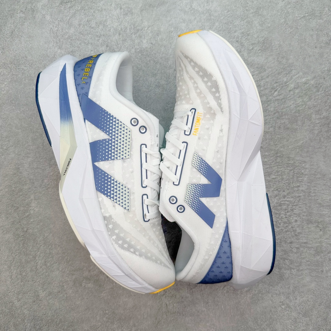 图片[3]-＃C版 NEW BALANCE Rebel FuelCell Rebel V4 舒适时尚织物减震耐磨低帮马拉松轻量化跑步鞋 NB新百伦于 2019 年夏天首次发布了 Rebel 在制鞋业仍在向强调能量回报的弹力泡沫转变的时候 Rebel 确实是一个叛逆者 快进到 2024 年 Rebel v4 承诺通过重新配制的中底化合物和更高的堆叠高度提供更轻、更有弹性的跑步体验 就像New Balance SC Elite v4一样 Rebel v4 提供了完全重新设计的中底化合物 最新的混合物将 New Balance 专有的 FuelCell 泡沫（TPU 和 EVA 的混合物）与 PEBA 泡沫相结合 带来更弹跳的跑步体验 PEBA是一种超轻 高性能的泡沫 通常出现在镀碳超级鞋中 New Balance Rebel v4、ASICS Novablast 4和Brooks Hyperion Max都是精力充沛的无电镀运动鞋 在速度锻炼和快节奏中大放异彩 这三款鞋都依靠它们的中底泡沫和轻微的摇杆形状来创造一种向前滚动的感觉 而且虽然这些鞋子在堆叠高度和重量方面各不相同 但它们提供了相似的软硬比例 有足够的流行力来加快步伐 尺码：36 37 37.5 38 38.5 39.5 40 40.5 41.5 42 42.5 43 44 45-选品中心