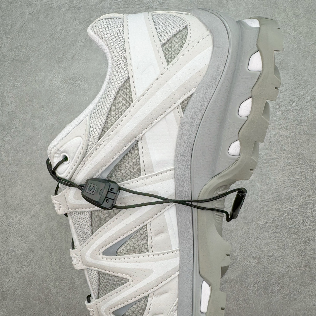 图片[7]-＃X版 Salomon XT-QUEST ADV 萨洛蒙潮流越野机能户外功能鞋 纯原外贸平台特供订单 耗时半年巨作 全套原纸板楦头开发 原厂特供网布配套加持 确保原汁原味 完美呈现版型 原档数据独家私模五层组合大底 男女鞋同步官方开发至46.5 原装Ortholite轻量化鞋垫 中底布带钢印编号 原厂TPU锁扣 进口港宝加持 后跟自然饱满 还原公司包裹性 基于 SALOMON 初代 XT 鞋身造型并搭载 4D ADVANCED CHASSIS™ 大底打造而成 为这款 XT-QUEST 带来了多项足部控制与保护等功能性 如在运动过程中控制左右晃动的过程而提高稳定性、改善长途越野过程中足中到足尖的过渡、提高感知岩石的精确度以抵抗尖锐物体对脚底的伤害以及采用动态缓冲来增强穿着舒适感 从而减轻疲劳感 使 XT-QUEST 成为一双舒适且安全的户外之履 尺码：36 36.5 37.5 38 38.5 39 40 40.5 41 42 42.5 43 44 44.5 45 46 46.5-选品中心