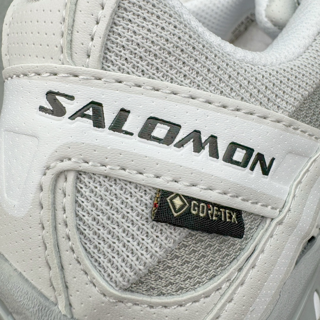 图片[11]-＃X版 Salomon XT-QUEST ADV 萨洛蒙潮流越野机能户外功能鞋 纯原外贸平台特供订单 耗时半年巨作 全套原纸板楦头开发 原厂特供网布配套加持 确保原汁原味 完美呈现版型 原档数据独家私模五层组合大底 男女鞋同步官方开发至46.5 原装Ortholite轻量化鞋垫 中底布带钢印编号 原厂TPU锁扣 进口港宝加持 后跟自然饱满 还原公司包裹性 基于 SALOMON 初代 XT 鞋身造型并搭载 4D ADVANCED CHASSIS™ 大底打造而成 为这款 XT-QUEST 带来了多项足部控制与保护等功能性 如在运动过程中控制左右晃动的过程而提高稳定性、改善长途越野过程中足中到足尖的过渡、提高感知岩石的精确度以抵抗尖锐物体对脚底的伤害以及采用动态缓冲来增强穿着舒适感 从而减轻疲劳感 使 XT-QUEST 成为一双舒适且安全的户外之履 尺码：36 36.5 37.5 38 38.5 39 40 40.5 41 42 42.5 43 44 44.5 45 46 46.5-选品中心
