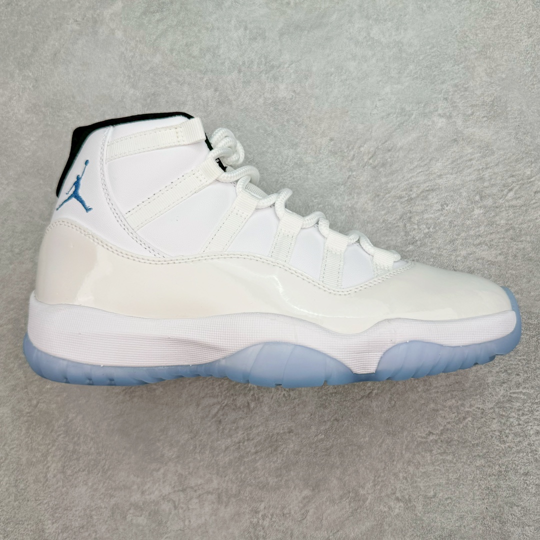 ＃KZ神版 Jordan Air Jordan AJ11 \\\”Legend Blue\\\”高帮系列 复刻传奇蓝2024 CT8012-104 市场中端王者 耗时半年巨作 全套原纸板楦头开发 确保原汁原味 完美呈现11代版型 此版本只针对中端市场 皮料材质有所更替 其他数据细节工艺流程均保持一致绝不口嗨 细节品控鞋型随意秒杀市面3XX 原楦原档案数据开模打造 原厂中底拉帮钢印 原厂进口漆皮 防冻不开裂 原装鞋撑 水晶大底正确色度色泽 原楦原数据刺绣 原厂车缝走线及对位 毫厘不差 飞人logo采用原数据电脑刺绣 原装正品碳纤维真实碳板 增强抗扭 原内标 原盒标 正确官方原盒 防氧化水晶外底 原厂配套全掌solo气垫 进口港宝加持 后跟自然饱满 全鞋荧光划线卡点 追求极致完美 每一双都是工艺品 多重QC质检 超越公司货的品控标准 实实在在的免检产品 尺码：36 36.5 37.5 38 38.5 39 40 40.5 41 42 42.5 43 44 44.5 45 46 47.5-选品中心