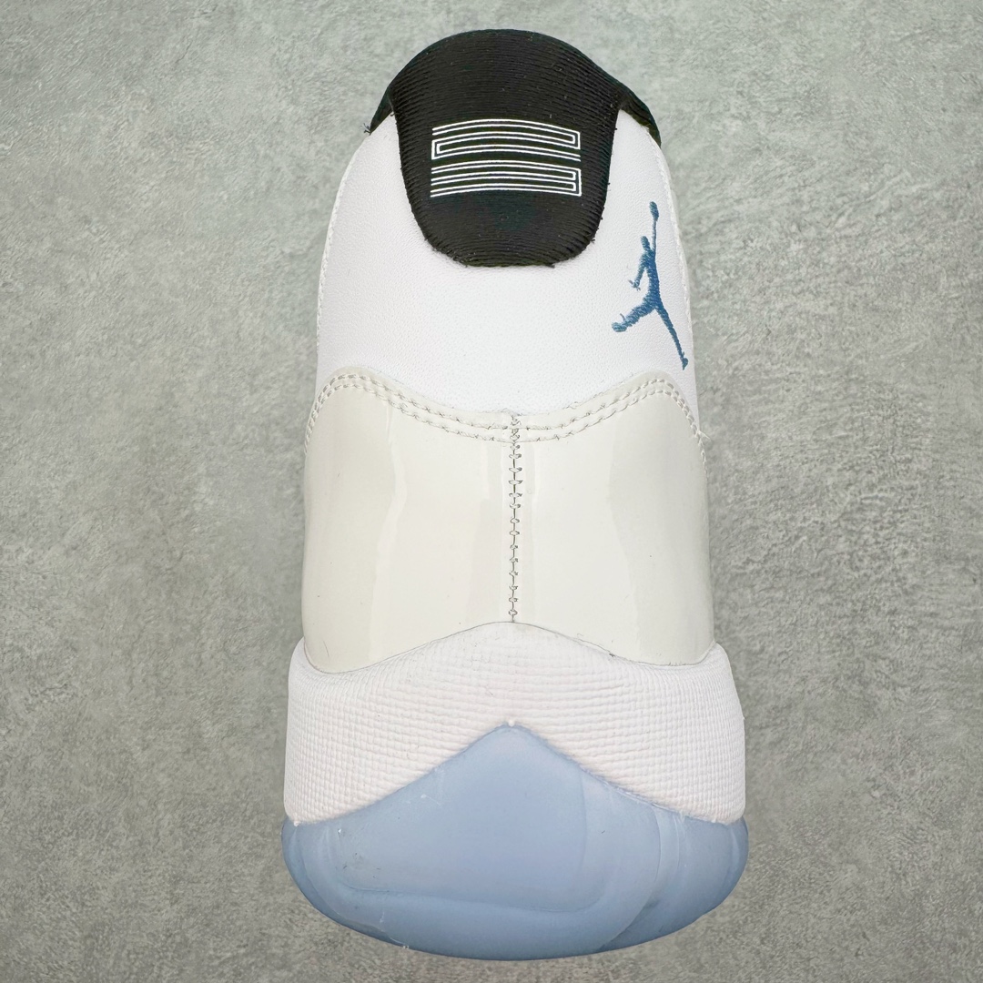 图片[8]-＃KZ神版 Jordan Air Jordan AJ11 \\\”Legend Blue\\\”高帮系列 复刻传奇蓝2024 CT8012-104 市场中端王者 耗时半年巨作 全套原纸板楦头开发 确保原汁原味 完美呈现11代版型 此版本只针对中端市场 皮料材质有所更替 其他数据细节工艺流程均保持一致绝不口嗨 细节品控鞋型随意秒杀市面3XX 原楦原档案数据开模打造 原厂中底拉帮钢印 原厂进口漆皮 防冻不开裂 原装鞋撑 水晶大底正确色度色泽 原楦原数据刺绣 原厂车缝走线及对位 毫厘不差 飞人logo采用原数据电脑刺绣 原装正品碳纤维真实碳板 增强抗扭 原内标 原盒标 正确官方原盒 防氧化水晶外底 原厂配套全掌solo气垫 进口港宝加持 后跟自然饱满 全鞋荧光划线卡点 追求极致完美 每一双都是工艺品 多重QC质检 超越公司货的品控标准 实实在在的免检产品 尺码：36 36.5 37.5 38 38.5 39 40 40.5 41 42 42.5 43 44 44.5 45 46 47.5-选品中心