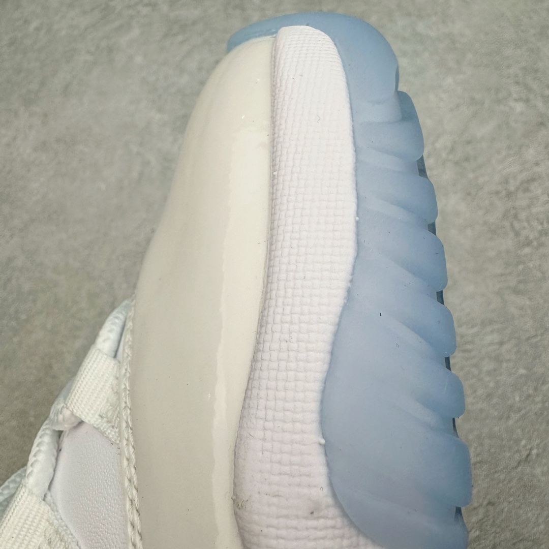 图片[15]-＃KZ神版 Jordan Air Jordan AJ11 \\\”Legend Blue\\\”高帮系列 复刻传奇蓝2024 CT8012-104 市场中端王者 耗时半年巨作 全套原纸板楦头开发 确保原汁原味 完美呈现11代版型 此版本只针对中端市场 皮料材质有所更替 其他数据细节工艺流程均保持一致绝不口嗨 细节品控鞋型随意秒杀市面3XX 原楦原档案数据开模打造 原厂中底拉帮钢印 原厂进口漆皮 防冻不开裂 原装鞋撑 水晶大底正确色度色泽 原楦原数据刺绣 原厂车缝走线及对位 毫厘不差 飞人logo采用原数据电脑刺绣 原装正品碳纤维真实碳板 增强抗扭 原内标 原盒标 正确官方原盒 防氧化水晶外底 原厂配套全掌solo气垫 进口港宝加持 后跟自然饱满 全鞋荧光划线卡点 追求极致完美 每一双都是工艺品 多重QC质检 超越公司货的品控标准 实实在在的免检产品 尺码：36 36.5 37.5 38 38.5 39 40 40.5 41 42 42.5 43 44 44.5 45 46 47.5-选品中心