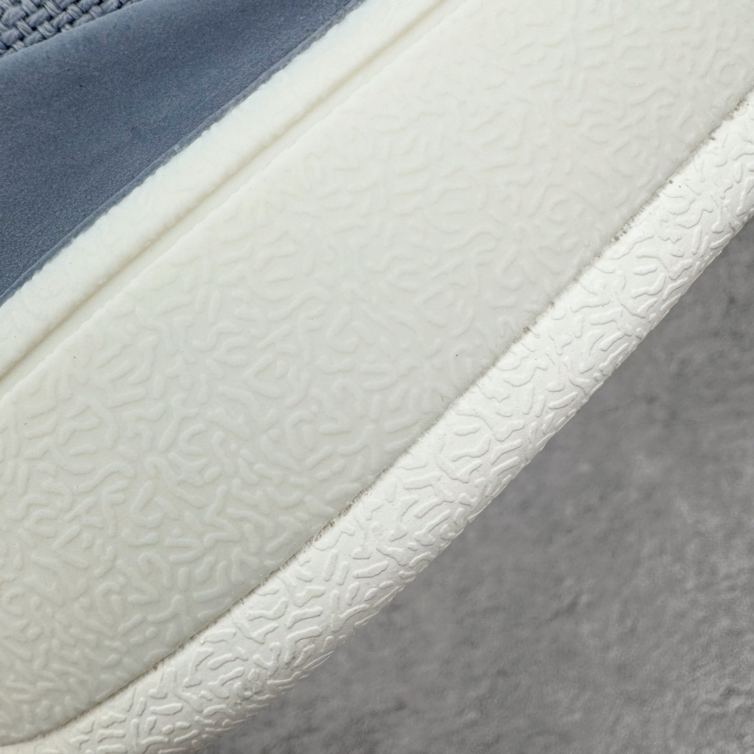 图片[13]-＃灭世/Max NK Book 1 Devin Booker 德文·布克一代男子实战篮球鞋 首发配色 蓝色 FJ4250-400 灭世纯原革新出货‼️缓震配置独家革新！实战属性直接拉满👊🏻实战 天花板上限再度提升！实战亲测-性能体验吊打国产同价位鞋款（为满足海外市场 布克一代最大尺码为47.5） ⚫️增配前掌鹅蛋ZOOM ➕抗扭片➕后掌马蹄ZOOM气垫（正品仅配置后掌zoom气垫） ⚫️采用科比4代鞋楦以及龙骨数据打造！小科4实至名归！（完美解决正品压脚趾问题） ⚫️鞋身➕鞋头增配高频补强层，提升鞋头以及脚踝支撑性 ⚫️鞋垫采用科比4代元年高弹缓震垫材质-磨合一场直接贴合脚型☑️ ⚫️外底加厚2mm，wow10止滑配方，无需磨合，抓地性能原地起飞 最强布克一代有且只在灭世纯原（支持市场任意货品正面PK） 真材实料，肉眼可见！革新升级绝非空穴来风！灭世纯原内外兼修，用态度诠释实战新篇章👊🏻 Book 1 尺码 39-47.5-选品中心