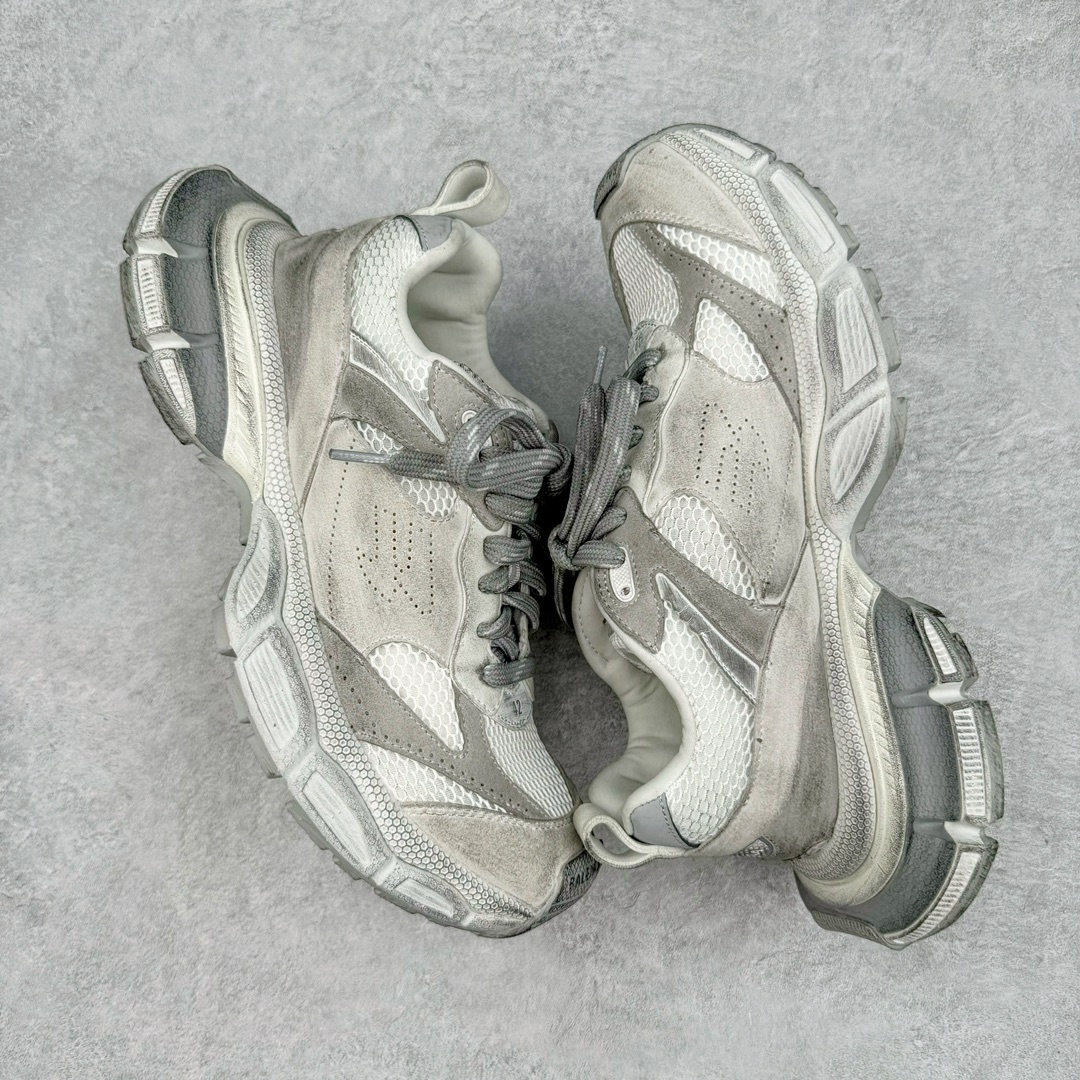 图片[3]-＃XA BALENCIAGA 3XL Sneakers 巴黎世家十代网布系带低帮走秀复古老爹鞋 全套原纸板楦头开发 最原汁原味的灵魂版型 全鞋荧光划线卡点 胶水把控整洁度追求极致完美 每一双都是工艺品 多重QC质检 超越公司货的品控标准 实实在在的免检产品 原盒原配 正确字体电绣 粗细、位置、大小正确 侧边TPU 透气孔匹配意产原版 正确分离大底 TPU软底 原版一致大底LOGO 立体感十足 原厂皮料水洗做旧 采购原厂网纱 不含皮革 网布材料和聚氨酯 磨损效果 鞋头边缘和后帮 Balenciaga 徽标 鞋面和后跟凸印尺码 鞋舌 3XL 橡胶品牌标识和反光细节 鞋帮拉袢和鞋舌拉祥 配反光细节 备用鞋带在鞋履前侧 可在穿着前取下 便于不同造型搭配 正常尺码 尺码：35 36 37 38 39 40 41 42 43 44 45 46-选品中心