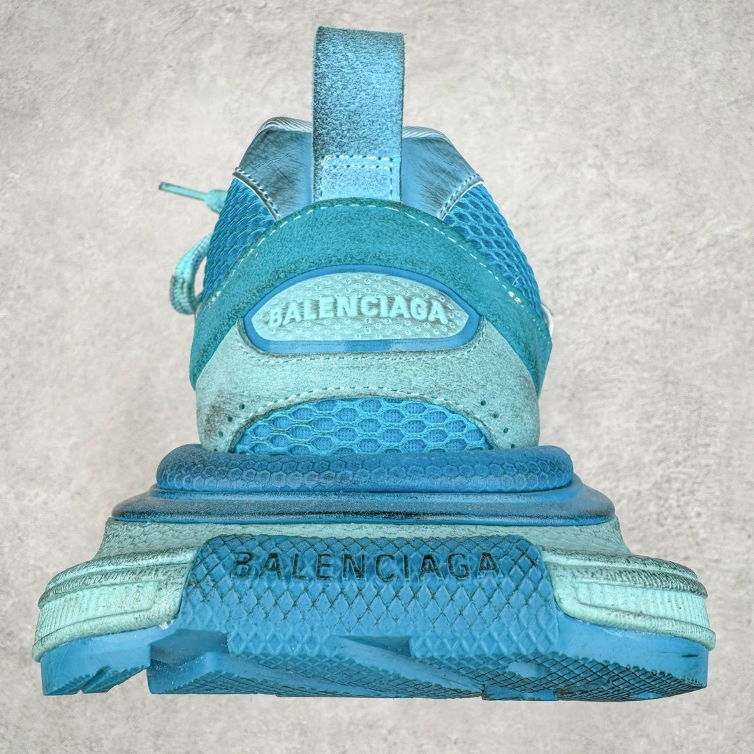 图片[8]-＃XA BALENCIAGA 3XL Sneakers 巴黎世家十代网布系带低帮走秀复古老爹鞋 全套原纸板楦头开发 最原汁原味的灵魂版型 全鞋荧光划线卡点 胶水把控整洁度追求极致完美 每一双都是工艺品 多重QC质检 超越公司货的品控标准 实实在在的免检产品 原盒原配 正确字体电绣 粗细、位置、大小正确 侧边TPU 透气孔匹配意产原版 正确分离大底 TPU软底 原版一致大底LOGO 立体感十足 原厂皮料水洗做旧 采购原厂网纱 不含皮革 网布材料和聚氨酯 磨损效果 鞋头边缘和后帮 Balenciaga 徽标 鞋面和后跟凸印尺码 鞋舌 3XL 橡胶品牌标识和反光细节 鞋帮拉袢和鞋舌拉祥 配反光细节 备用鞋带在鞋履前侧 可在穿着前取下 便于不同造型搭配 正常尺码 尺码：35 36 37 38 39 40 41 42 43 44 45 46-选品中心