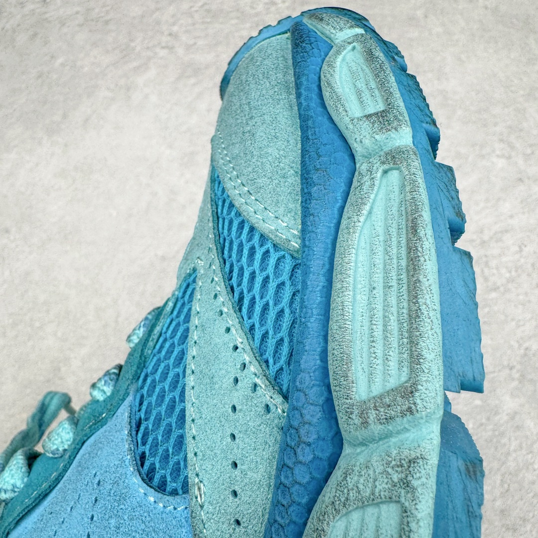 图片[15]-＃XA BALENCIAGA 3XL Sneakers 巴黎世家十代网布系带低帮走秀复古老爹鞋 全套原纸板楦头开发 最原汁原味的灵魂版型 全鞋荧光划线卡点 胶水把控整洁度追求极致完美 每一双都是工艺品 多重QC质检 超越公司货的品控标准 实实在在的免检产品 原盒原配 正确字体电绣 粗细、位置、大小正确 侧边TPU 透气孔匹配意产原版 正确分离大底 TPU软底 原版一致大底LOGO 立体感十足 原厂皮料水洗做旧 采购原厂网纱 不含皮革 网布材料和聚氨酯 磨损效果 鞋头边缘和后帮 Balenciaga 徽标 鞋面和后跟凸印尺码 鞋舌 3XL 橡胶品牌标识和反光细节 鞋帮拉袢和鞋舌拉祥 配反光细节 备用鞋带在鞋履前侧 可在穿着前取下 便于不同造型搭配 正常尺码 尺码：35 36 37 38 39 40 41 42 43 44 45 46-选品中心