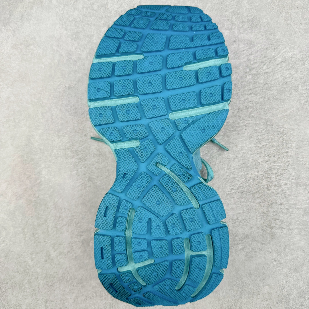 图片[9]-＃XA BALENCIAGA 3XL Sneakers 巴黎世家十代网布系带低帮走秀复古老爹鞋 全套原纸板楦头开发 最原汁原味的灵魂版型 全鞋荧光划线卡点 胶水把控整洁度追求极致完美 每一双都是工艺品 多重QC质检 超越公司货的品控标准 实实在在的免检产品 原盒原配 正确字体电绣 粗细、位置、大小正确 侧边TPU 透气孔匹配意产原版 正确分离大底 TPU软底 原版一致大底LOGO 立体感十足 原厂皮料水洗做旧 采购原厂网纱 不含皮革 网布材料和聚氨酯 磨损效果 鞋头边缘和后帮 Balenciaga 徽标 鞋面和后跟凸印尺码 鞋舌 3XL 橡胶品牌标识和反光细节 鞋帮拉袢和鞋舌拉祥 配反光细节 备用鞋带在鞋履前侧 可在穿着前取下 便于不同造型搭配 正常尺码 尺码：35 36 37 38 39 40 41 42 43 44 45 46-选品中心