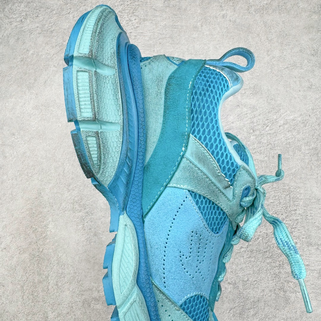 图片[6]-＃XA BALENCIAGA 3XL Sneakers 巴黎世家十代网布系带低帮走秀复古老爹鞋 全套原纸板楦头开发 最原汁原味的灵魂版型 全鞋荧光划线卡点 胶水把控整洁度追求极致完美 每一双都是工艺品 多重QC质检 超越公司货的品控标准 实实在在的免检产品 原盒原配 正确字体电绣 粗细、位置、大小正确 侧边TPU 透气孔匹配意产原版 正确分离大底 TPU软底 原版一致大底LOGO 立体感十足 原厂皮料水洗做旧 采购原厂网纱 不含皮革 网布材料和聚氨酯 磨损效果 鞋头边缘和后帮 Balenciaga 徽标 鞋面和后跟凸印尺码 鞋舌 3XL 橡胶品牌标识和反光细节 鞋帮拉袢和鞋舌拉祥 配反光细节 备用鞋带在鞋履前侧 可在穿着前取下 便于不同造型搭配 正常尺码 尺码：35 36 37 38 39 40 41 42 43 44 45 46-选品中心