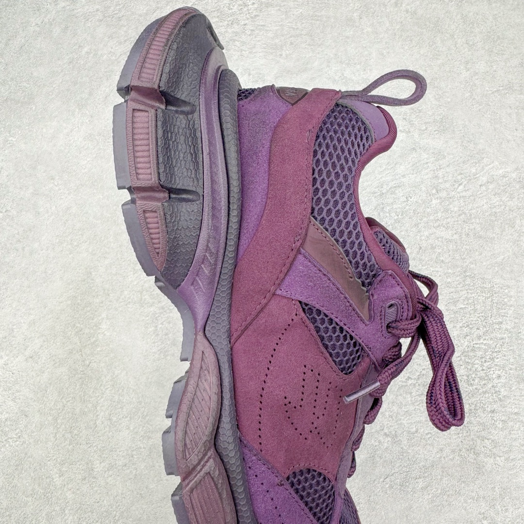 图片[6]-＃XA BALENCIAGA 3XL Sneakers 巴黎世家十代网布系带低帮走秀复古老爹鞋 全套原纸板楦头开发 最原汁原味的灵魂版型 全鞋荧光划线卡点 胶水把控整洁度追求极致完美 每一双都是工艺品 多重QC质检 超越公司货的品控标准 实实在在的免检产品 原盒原配 正确字体电绣 粗细、位置、大小正确 侧边TPU 透气孔匹配意产原版 正确分离大底 TPU软底 原版一致大底LOGO 立体感十足 原厂皮料水洗做旧 采购原厂网纱 不含皮革 网布材料和聚氨酯 磨损效果 鞋头边缘和后帮 Balenciaga 徽标 鞋面和后跟凸印尺码 鞋舌 3XL 橡胶品牌标识和反光细节 鞋帮拉袢和鞋舌拉祥 配反光细节 备用鞋带在鞋履前侧 可在穿着前取下 便于不同造型搭配 正常尺码 尺码：35 36 37 38 39 40 41 42 43 44 45 46-选品中心