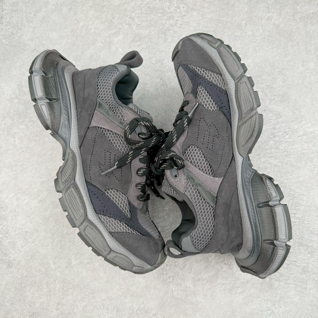 图片[3]-＃XA BALENCIAGA 3XL Sneakers 巴黎世家十代网布系带低帮走秀复古老爹鞋 全套原纸板楦头开发 最原汁原味的灵魂版型 全鞋荧光划线卡点 胶水把控整洁度追求极致完美 每一双都是工艺品 多重QC质检 超越公司货的品控标准 实实在在的免检产品 原盒原配 正确字体电绣 粗细、位置、大小正确 侧边TPU 透气孔匹配意产原版 正确分离大底 TPU软底 原版一致大底LOGO 立体感十足 原厂皮料水洗做旧 采购原厂网纱 不含皮革 网布材料和聚氨酯 磨损效果 鞋头边缘和后帮 Balenciaga 徽标 鞋面和后跟凸印尺码 鞋舌 3XL 橡胶品牌标识和反光细节 鞋帮拉袢和鞋舌拉祥 配反光细节 备用鞋带在鞋履前侧 可在穿着前取下 便于不同造型搭配 正常尺码 尺码：35 36 37 38 39 40 41 42 43 44 45 46-选品中心