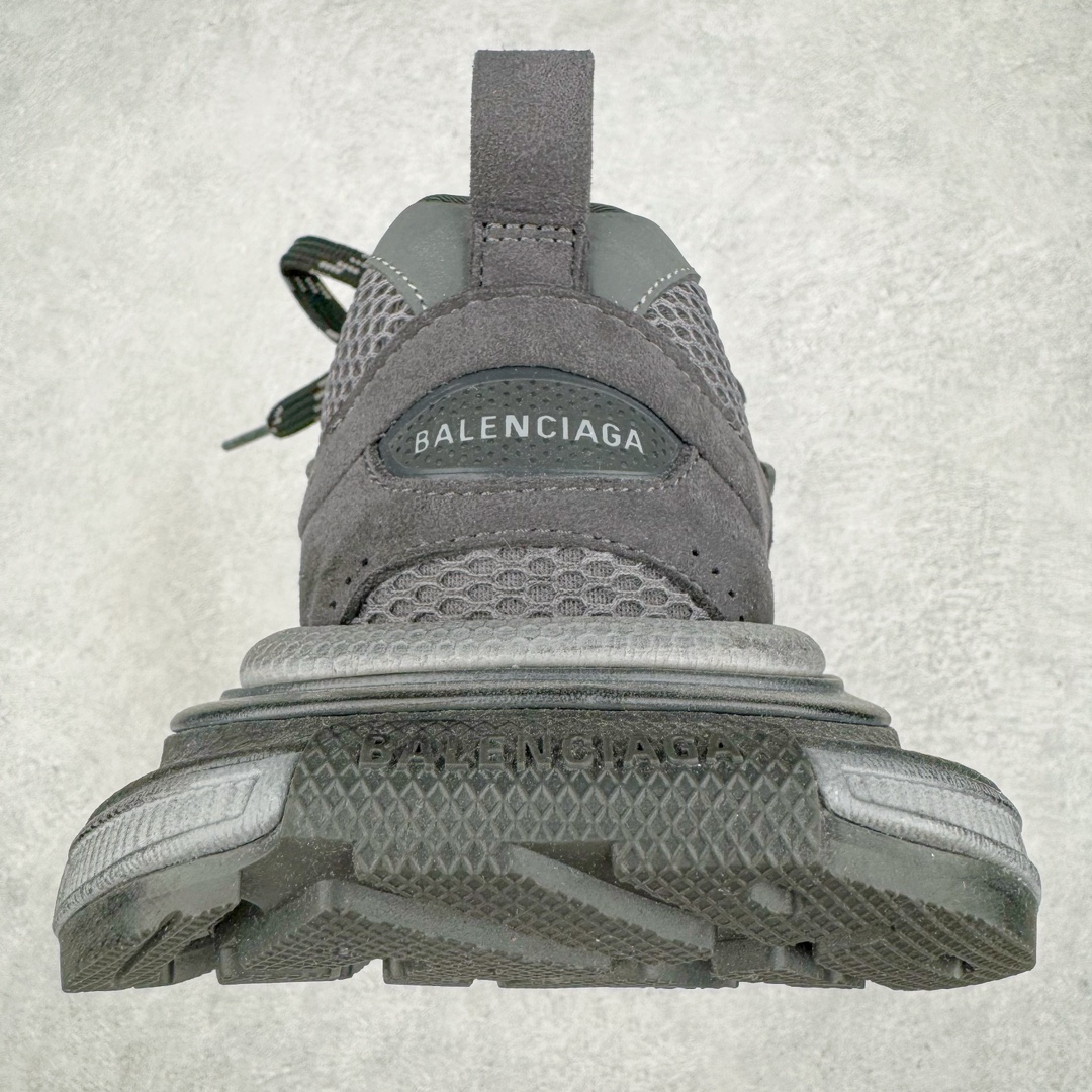 图片[8]-＃XA BALENCIAGA 3XL Sneakers 巴黎世家十代网布系带低帮走秀复古老爹鞋 全套原纸板楦头开发 最原汁原味的灵魂版型 全鞋荧光划线卡点 胶水把控整洁度追求极致完美 每一双都是工艺品 多重QC质检 超越公司货的品控标准 实实在在的免检产品 原盒原配 正确字体电绣 粗细、位置、大小正确 侧边TPU 透气孔匹配意产原版 正确分离大底 TPU软底 原版一致大底LOGO 立体感十足 原厂皮料水洗做旧 采购原厂网纱 不含皮革 网布材料和聚氨酯 磨损效果 鞋头边缘和后帮 Balenciaga 徽标 鞋面和后跟凸印尺码 鞋舌 3XL 橡胶品牌标识和反光细节 鞋帮拉袢和鞋舌拉祥 配反光细节 备用鞋带在鞋履前侧 可在穿着前取下 便于不同造型搭配 正常尺码 尺码：35 36 37 38 39 40 41 42 43 44 45 46-选品中心