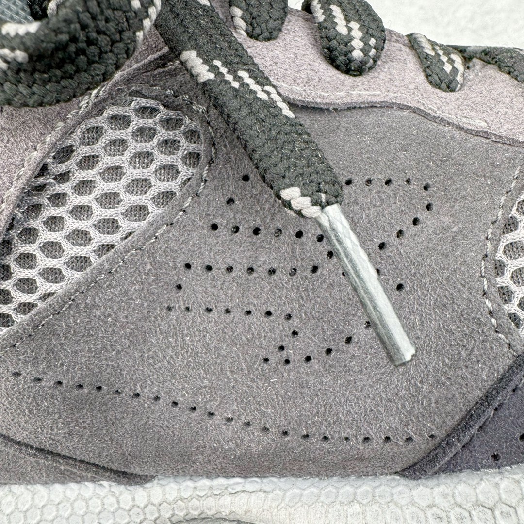 图片[16]-＃XA BALENCIAGA 3XL Sneakers 巴黎世家十代网布系带低帮走秀复古老爹鞋 全套原纸板楦头开发 最原汁原味的灵魂版型 全鞋荧光划线卡点 胶水把控整洁度追求极致完美 每一双都是工艺品 多重QC质检 超越公司货的品控标准 实实在在的免检产品 原盒原配 正确字体电绣 粗细、位置、大小正确 侧边TPU 透气孔匹配意产原版 正确分离大底 TPU软底 原版一致大底LOGO 立体感十足 原厂皮料水洗做旧 采购原厂网纱 不含皮革 网布材料和聚氨酯 磨损效果 鞋头边缘和后帮 Balenciaga 徽标 鞋面和后跟凸印尺码 鞋舌 3XL 橡胶品牌标识和反光细节 鞋帮拉袢和鞋舌拉祥 配反光细节 备用鞋带在鞋履前侧 可在穿着前取下 便于不同造型搭配 正常尺码 尺码：35 36 37 38 39 40 41 42 43 44 45 46-选品中心