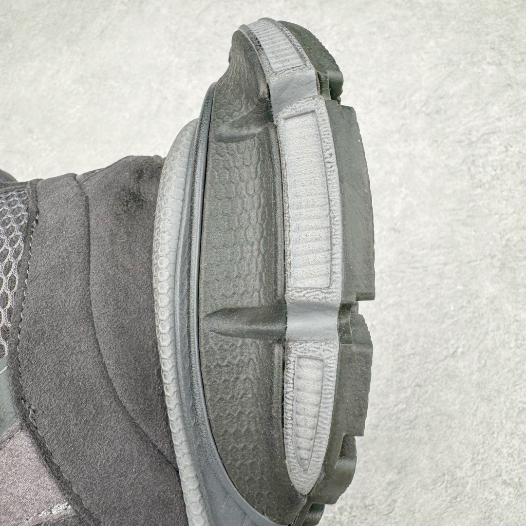 图片[13]-＃XA BALENCIAGA 3XL Sneakers 巴黎世家十代网布系带低帮走秀复古老爹鞋 全套原纸板楦头开发 最原汁原味的灵魂版型 全鞋荧光划线卡点 胶水把控整洁度追求极致完美 每一双都是工艺品 多重QC质检 超越公司货的品控标准 实实在在的免检产品 原盒原配 正确字体电绣 粗细、位置、大小正确 侧边TPU 透气孔匹配意产原版 正确分离大底 TPU软底 原版一致大底LOGO 立体感十足 原厂皮料水洗做旧 采购原厂网纱 不含皮革 网布材料和聚氨酯 磨损效果 鞋头边缘和后帮 Balenciaga 徽标 鞋面和后跟凸印尺码 鞋舌 3XL 橡胶品牌标识和反光细节 鞋帮拉袢和鞋舌拉祥 配反光细节 备用鞋带在鞋履前侧 可在穿着前取下 便于不同造型搭配 正常尺码 尺码：35 36 37 38 39 40 41 42 43 44 45 46-选品中心