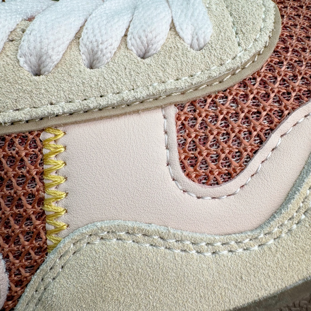 图片[21]-＃HK纯原 Union x NK Field General 82 SP 低帮复古联名篮球鞋 UN联名米棕 FQ9003-200 鞋身整体采用编织网眼为底 框架部分的麂皮材质营造出丰富的层次感 配色方面以深棕色为底色 搭配奶油色框架设计 Swoosh部分则以白色点缀 复古氛围拉满 Union标志性的UN/LA标签以及车线细节均得以保留 鞋舌部分也采用解构设计 并带有UNION字样 鞋身侧后方均带有粉色3M反光条设计 Swoosh采用镂空样式呈现 并带有稳定支持装置 鞋底则采用自带氧化效果的米白色Waffle外底呈现 进一步呼应复古氛围 侧面分别带有Union以及NK字样 尺码：36 36.5 37.5 38 38.5 39 40 40.5 41 42 42.5 43 44 45-选品中心