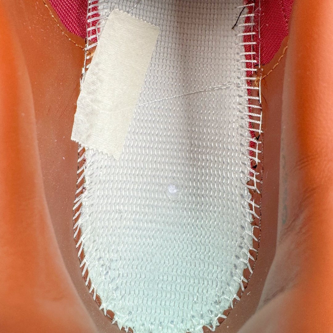 图片[12]-＃HK纯原 Union x NK Field General 82 SP 低帮复古联名篮球鞋 UN联名米棕 FQ9003-200 鞋身整体采用编织网眼为底 框架部分的麂皮材质营造出丰富的层次感 配色方面以深棕色为底色 搭配奶油色框架设计 Swoosh部分则以白色点缀 复古氛围拉满 Union标志性的UN/LA标签以及车线细节均得以保留 鞋舌部分也采用解构设计 并带有UNION字样 鞋身侧后方均带有粉色3M反光条设计 Swoosh采用镂空样式呈现 并带有稳定支持装置 鞋底则采用自带氧化效果的米白色Waffle外底呈现 进一步呼应复古氛围 侧面分别带有Union以及NK字样 尺码：36 36.5 37.5 38 38.5 39 40 40.5 41 42 42.5 43 44 45-选品中心