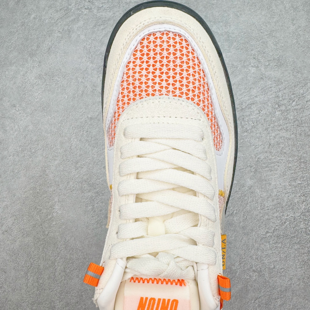 图片[4]-＃HK纯原 Union x NK Field General 82 SP 低帮复古联名篮球鞋 UN联名白橙 FQ9003-100 鞋身整体采用编织网眼为底 框架部分的麂皮材质营造出丰富的层次感 配色方面以深棕色为底色 搭配奶油色框架设计 Swoosh部分则以白色点缀 复古氛围拉满 Union标志性的UN/LA标签以及车线细节均得以保留 鞋舌部分也采用解构设计 并带有UNION字样 鞋身侧后方均带有粉色3M反光条设计 Swoosh采用镂空样式呈现 并带有稳定支持装置 鞋底则采用自带氧化效果的米白色Waffle外底呈现 进一步呼应复古氛围 侧面分别带有Union以及NK字样 尺码：36 36.5 37.5 38 38.5 39 40 40.5 41 42 42.5 43 44 45-选品中心