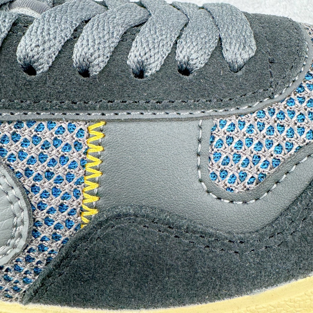 图片[12]-＃HK纯原 Union x NK Field General 82 SP 低帮复古联名篮球鞋 UN联名黑蓝 FQ9003-001 鞋身整体采用编织网眼为底 框架部分的麂皮材质营造出丰富的层次感 配色方面以深棕色为底色 搭配奶油色框架设计 Swoosh部分则以白色点缀 复古氛围拉满 Union标志性的UN/LA标签以及车线细节均得以保留 鞋舌部分也采用解构设计 并带有UNION字样 鞋身侧后方均带有粉色3M反光条设计 Swoosh采用镂空样式呈现 并带有稳定支持装置 鞋底则采用自带氧化效果的米白色Waffle外底呈现 进一步呼应复古氛围 侧面分别带有Union以及NK字样 尺码：36 36.5 37.5 38 38.5 39 40 40.5 41 42 42.5 43 44 45-选品中心