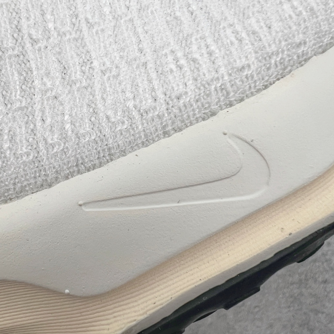 图片[18]-＃纯原 NK ZoomX Invincible Run Flyknit FK3 不可战胜3代系列轻量飞织低帮休闲运动慢跑鞋 DR2660-102 此鞋专为短跑运动员而生 是为 5 至 10 公里距离的赛事和训练打造 整体设计采用流线型的轻质工程网眼材质构成鞋面 并与其他 Running 旗舰鞋款同样搭载全脚掌 ZoomX 缓冲中底 搭配 Pebax 物料与橡胶外底 ZoomX StreakFly 首发配色以Prototype呈现 其灵感是来自开发期间的磨损测试 透过编号的标记与内侧的预期跑步距离突出研发过程 尺码：36 36.5 37.5 38 38.5 39 40 40.5 41 42 42.5 43 44 44.5 45-选品中心