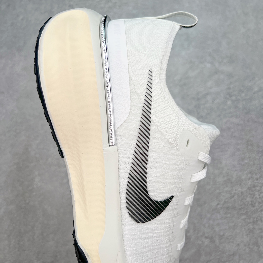 图片[6]-＃纯原 NK ZoomX Invincible Run Flyknit FK3 不可战胜3代系列轻量飞织低帮休闲运动慢跑鞋 DR2660-102 此鞋专为短跑运动员而生 是为 5 至 10 公里距离的赛事和训练打造 整体设计采用流线型的轻质工程网眼材质构成鞋面 并与其他 Running 旗舰鞋款同样搭载全脚掌 ZoomX 缓冲中底 搭配 Pebax 物料与橡胶外底 ZoomX StreakFly 首发配色以Prototype呈现 其灵感是来自开发期间的磨损测试 透过编号的标记与内侧的预期跑步距离突出研发过程 尺码：36 36.5 37.5 38 38.5 39 40 40.5 41 42 42.5 43 44 44.5 45-选品中心