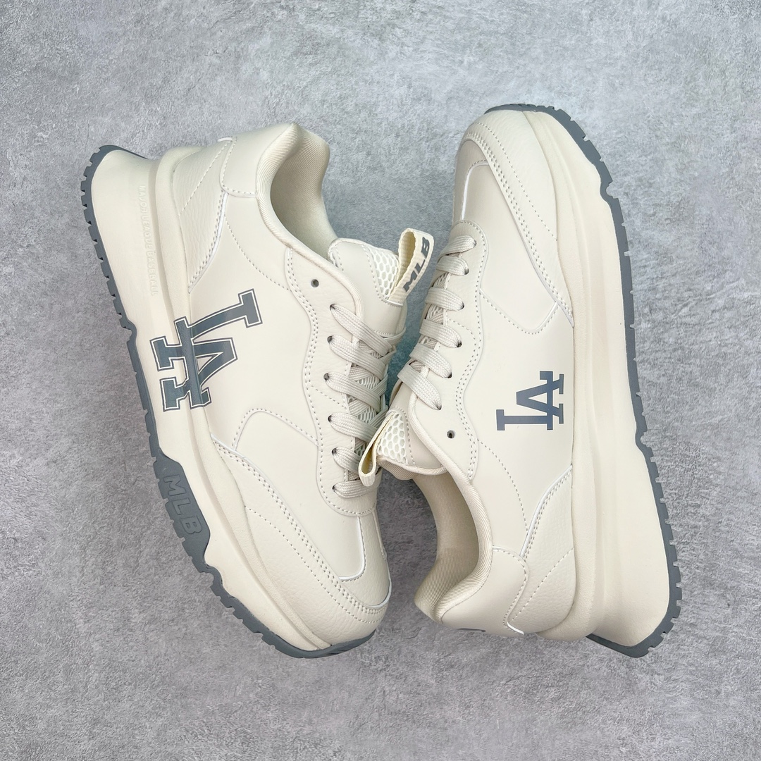 图片[3]-＃PB过验版 MLB Chunky Runner 2024S 复古印花老爹鞋系列低帮轻量增高厚底百搭休闲运动慢跑鞋 Korea韩国联名NY美国榄球纽约洋基队限定 目前可过轻松秒过各类鉴定 能操作的私聊 韩国代购专供 左脚内置NFC感应 区别市面贴纸假芯片 MLB专用菱形双针中底布 重点细节中底布带注胶孔 原厂NFC感应吊牌 支持鉴定 一个两位数 原盒原标 全套原楦原纸板原厂数据开发 中韩文保养标贴 绿色防霉片 平台代购专供 独家一比一RB+MD组合大底 高频后跟小人Logo精准对位立体饱满 正确网布加超迁鞋面 转印中底走线紧密 转印Logo工艺表层防刮不掉色 尺码：35 36 36.5 37.5 38 38.5 39 40 40.5 41 42 42.5 43 44 44.5 45-选品中心