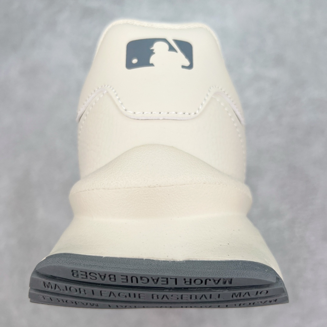图片[8]-＃PB过验版 MLB Chunky Runner 2024S 复古印花老爹鞋系列低帮轻量增高厚底百搭休闲运动慢跑鞋 Korea韩国联名NY美国榄球纽约洋基队限定 目前可过轻松秒过各类鉴定 能操作的私聊 韩国代购专供 左脚内置NFC感应 区别市面贴纸假芯片 MLB专用菱形双针中底布 重点细节中底布带注胶孔 原厂NFC感应吊牌 支持鉴定 一个两位数 原盒原标 全套原楦原纸板原厂数据开发 中韩文保养标贴 绿色防霉片 平台代购专供 独家一比一RB+MD组合大底 高频后跟小人Logo精准对位立体饱满 正确网布加超迁鞋面 转印中底走线紧密 转印Logo工艺表层防刮不掉色 尺码：35 36 36.5 37.5 38 38.5 39 40 40.5 41 42 42.5 43 44 44.5 45-选品中心