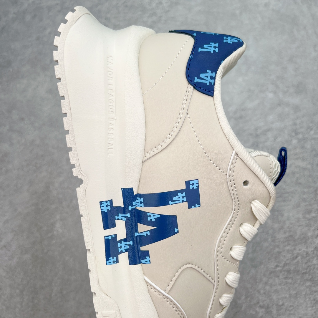 图片[6]-＃PB过验版 MLB Chunky Runner 2024S 复古印花老爹鞋系列低帮轻量增高厚底百搭休闲运动慢跑鞋 Korea韩国联名NY美国榄球纽约洋基队限定 目前可过轻松秒过各类鉴定 能操作的私聊 韩国代购专供 左脚内置NFC感应 区别市面贴纸假芯片 MLB专用菱形双针中底布 重点细节中底布带注胶孔 原厂NFC感应吊牌 支持鉴定 一个两位数 原盒原标 全套原楦原纸板原厂数据开发 中韩文保养标贴 绿色防霉片 平台代购专供 独家一比一RB+MD组合大底 高频后跟小人Logo精准对位立体饱满 正确网布加超迁鞋面 转印中底走线紧密 转印Logo工艺表层防刮不掉色 尺码：35 36 36.5 37.5 38 38.5 39 40 40.5 41 42 42.5 43 44 44.5 45-选品中心