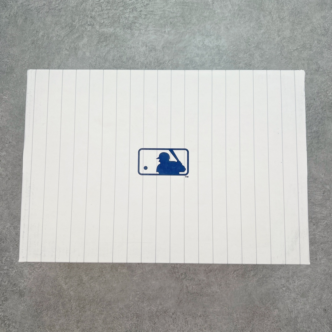 图片[10]-＃PB过验版 MLB Chunky Runner 2024S 复古印花老爹鞋系列低帮轻量增高厚底百搭休闲运动慢跑鞋 Korea韩国联名NY美国榄球纽约洋基队限定 目前可过轻松秒过各类鉴定 能操作的私聊 韩国代购专供 左脚内置NFC感应 区别市面贴纸假芯片 MLB专用菱形双针中底布 重点细节中底布带注胶孔 原厂NFC感应吊牌 支持鉴定 一个两位数 原盒原标 全套原楦原纸板原厂数据开发 中韩文保养标贴 绿色防霉片 平台代购专供 独家一比一RB+MD组合大底 高频后跟小人Logo精准对位立体饱满 正确网布加超迁鞋面 转印中底走线紧密 转印Logo工艺表层防刮不掉色 尺码：35 36 36.5 37.5 38 38.5 39 40 40.5 41 42 42.5 43 44 44.5 45-选品中心