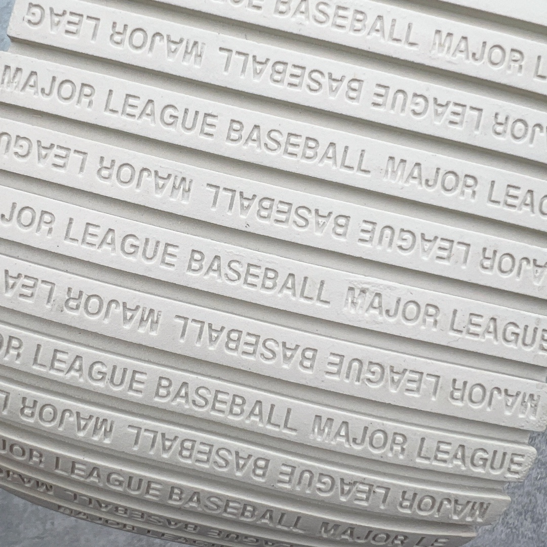 图片[12]-＃PB过验版 MLB Chunky Runner 2024S 复古印花老爹鞋系列低帮轻量增高厚底百搭休闲运动慢跑鞋 Korea韩国联名NY美国榄球纽约洋基队限定 目前可过轻松秒过各类鉴定 能操作的私聊 韩国代购专供 左脚内置NFC感应 区别市面贴纸假芯片 MLB专用菱形双针中底布 重点细节中底布带注胶孔 原厂NFC感应吊牌 支持鉴定 一个两位数 原盒原标 全套原楦原纸板原厂数据开发 中韩文保养标贴 绿色防霉片 平台代购专供 独家一比一RB+MD组合大底 高频后跟小人Logo精准对位立体饱满 正确网布加超迁鞋面 转印中底走线紧密 转印Logo工艺表层防刮不掉色 尺码：35 36 36.5 37.5 38 38.5 39 40 40.5 41 42 42.5 43 44 44.5 45-选品中心
