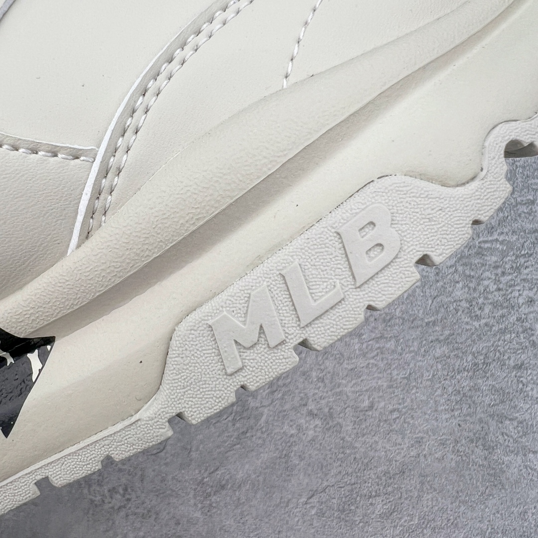 图片[11]-＃PB过验版 MLB Chunky Runner 2024S 复古印花老爹鞋系列低帮轻量增高厚底百搭休闲运动慢跑鞋 Korea韩国联名NY美国榄球纽约洋基队限定 目前可过轻松秒过各类鉴定 能操作的私聊 韩国代购专供 左脚内置NFC感应 区别市面贴纸假芯片 MLB专用菱形双针中底布 重点细节中底布带注胶孔 原厂NFC感应吊牌 支持鉴定 一个两位数 原盒原标 全套原楦原纸板原厂数据开发 中韩文保养标贴 绿色防霉片 平台代购专供 独家一比一RB+MD组合大底 高频后跟小人Logo精准对位立体饱满 正确网布加超迁鞋面 转印中底走线紧密 转印Logo工艺表层防刮不掉色 尺码：35 36 36.5 37.5 38 38.5 39 40 40.5 41 42 42.5 43 44 44.5 45-选品中心
