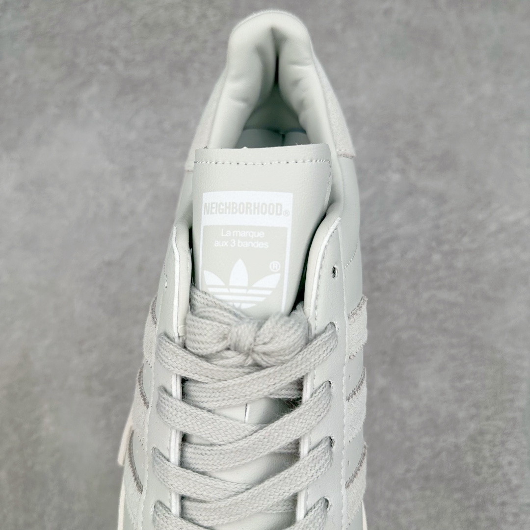 图片[5]-AD Originals Superstar 经典复古贝壳头板鞋 IE6116 诞生于1969年 是第一双将全皮面鞋 身与橡胶鞋头结合在一起的低帮篮球鞋 Superstar最开始 是作为高帮篮球鞋Pro Model的低帮版本而出现的 但因为其独特和醒目的橡胶鞋头造型而让大家熟知 被大家形象地称为\\\”shelltoe\\\”贝壳头 在70年代的美国职业篮球场上 接近3/4的NBA球员都将这双Superstar作为场上用鞋 80年代之后 经过不断的改良和发展 Superstar逐渐成为横跨时装、音乐、街头文化、休闲和运动等各大领域的时尚潮鞋 尺码：36 36.5 37 38 38.5 39 40 40.5 41 42 42.5 43 44 44.5 45-选品中心