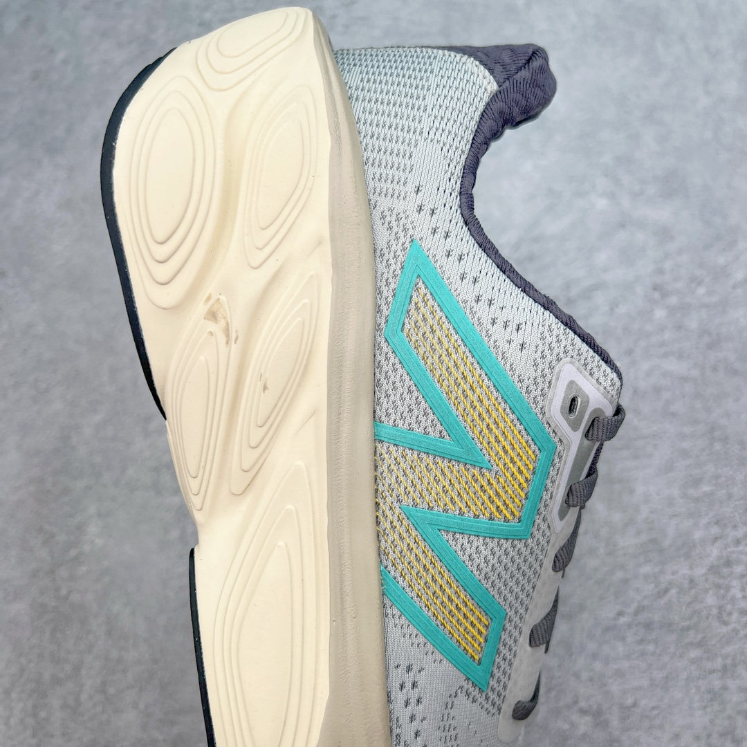 图片[6]-＃C版 New Balance Fresh Foam X Vongo NB新百伦 V5系列低帮轻量化厚底健身休闲运动慢跑鞋 原楦原纸版开发#采用一体式工程网眼鞋面及热熔Logo细节#中底嵌入Fresh Foam X 中底轻量化泡沫技术#组合防滑耐磨橡胶外底片❗️更厚更弹,NB舒适健步跑鞋!近赏｜无论是日常慢跑，还是City Walk，它都可轻松应对提起今年最流行的事情，想必在你所在的城市来一段City Walk，带给你久违的松弛感、治愈你柔软的需要的New Balance NB Vongo v5顶级稳定支撑跑鞋 | Vongo v5是New Balance顶级稳定支撑训练鞋，稳定性出色，功能强大，舒适度高。中底使用的是NB最新的Fresh Foam X泡棉，内嵌一款TPU板，增加稳定性。可以进行日常长距离训练。尺码：36 37 37.5 38 38.5 39.5 40 40.5 41.5 42 42.5 43 44 45-选品中心