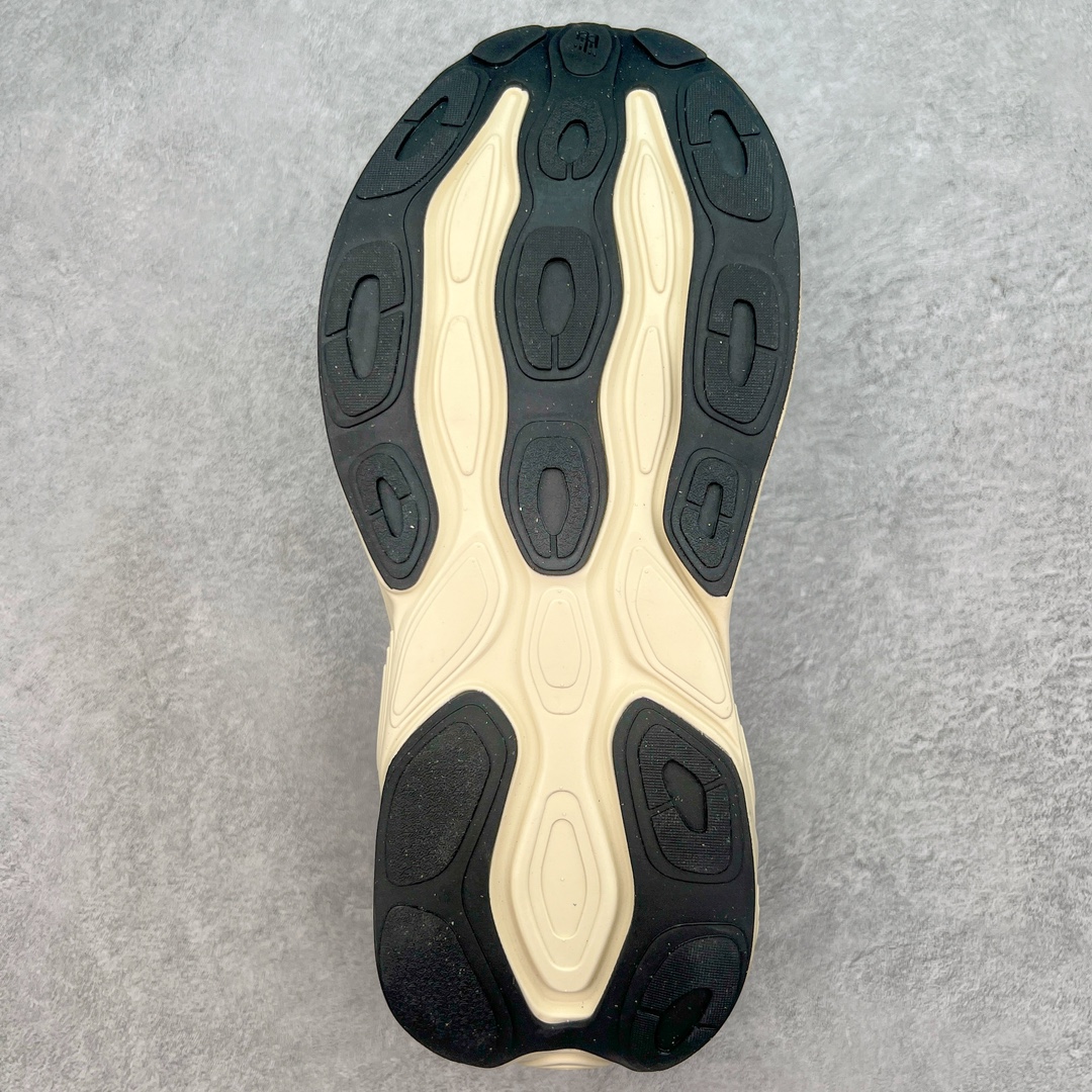 图片[9]-＃C版 New Balance Fresh Foam X Vongo NB新百伦 V5系列低帮轻量化厚底健身休闲运动慢跑鞋 原楦原纸版开发#采用一体式工程网眼鞋面及热熔Logo细节#中底嵌入Fresh Foam X 中底轻量化泡沫技术#组合防滑耐磨橡胶外底片❗️更厚更弹,NB舒适健步跑鞋!近赏｜无论是日常慢跑，还是City Walk，它都可轻松应对提起今年最流行的事情，想必在你所在的城市来一段City Walk，带给你久违的松弛感、治愈你柔软的需要的New Balance NB Vongo v5顶级稳定支撑跑鞋 | Vongo v5是New Balance顶级稳定支撑训练鞋，稳定性出色，功能强大，舒适度高。中底使用的是NB最新的Fresh Foam X泡棉，内嵌一款TPU板，增加稳定性。可以进行日常长距离训练。尺码：36 37 37.5 38 38.5 39.5 40 40.5 41.5 42 42.5 43 44 45-选品中心