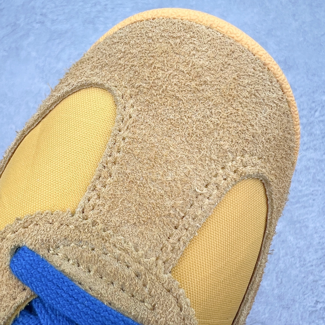 图片[17]-＃CS AD Wmns SL72 OG 系列德训足球风百搭低帮休闲运动板鞋 IE6526 采用高弹EVA+MODEL+RB三层组合底 区别市面RB一体大底 三层组合鞋底重量与原鞋一致 Originals 将有「T 头鞋」造型的诞生于 1972 年的 SL72 鞋款复刻带回 各位买鞋又有新选择了 1972 年 SL72 问世后 引领了后来阿迪达斯的跑鞋发展方向 其中「SL」代表了 Super Light 彰显了产品轻便的特性 1972 年 SL72 问世后 引领了后来阿迪达斯的跑鞋发展方向 其中「SL」代表了 Super Light 彰显了产品轻便的特性 这次 Originals 延续其轻质经典的基因 带来男女两款 SL72 男生款带来 SL72 RS 鞋型 RS 意为 Reshaped（重塑）鞋款在保留了经典的外观基础上 在尼龙材质里增加了填充物 使鞋型更加挺立和饱满 鞋头则更加圆润 鞋底的 EVA 材质则增加了鞋款的高度 女生款则带来 SL72 OG W 鞋型 OG 顾名思义则是致敬经典款式 相较于 RS（Reshaped）鞋款 鞋身更加纤细 其整体鞋身轮廓、线条、细节、材质上尊崇 70 年代 SL72 的设计 还原经典味道 尺码：36 36⅔ 37⅓ 38 38⅔ 39⅓ 40 40⅔ 41⅓ 42 42⅔ 43⅓ 44 44⅔ 45-选品中心