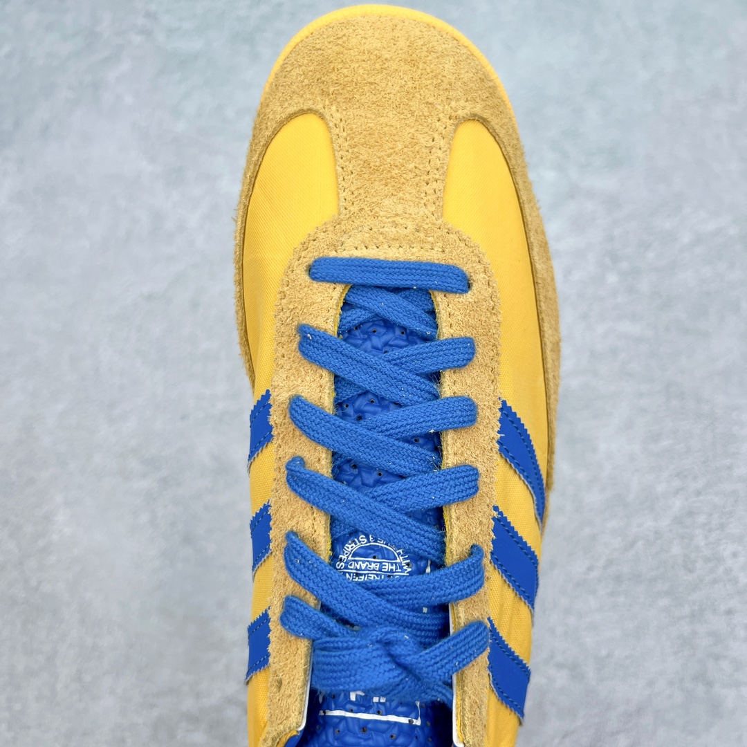 图片[4]-＃CS AD Wmns SL72 OG 系列德训足球风百搭低帮休闲运动板鞋 IE6526 采用高弹EVA+MODEL+RB三层组合底 区别市面RB一体大底 三层组合鞋底重量与原鞋一致 Originals 将有「T 头鞋」造型的诞生于 1972 年的 SL72 鞋款复刻带回 各位买鞋又有新选择了 1972 年 SL72 问世后 引领了后来阿迪达斯的跑鞋发展方向 其中「SL」代表了 Super Light 彰显了产品轻便的特性 1972 年 SL72 问世后 引领了后来阿迪达斯的跑鞋发展方向 其中「SL」代表了 Super Light 彰显了产品轻便的特性 这次 Originals 延续其轻质经典的基因 带来男女两款 SL72 男生款带来 SL72 RS 鞋型 RS 意为 Reshaped（重塑）鞋款在保留了经典的外观基础上 在尼龙材质里增加了填充物 使鞋型更加挺立和饱满 鞋头则更加圆润 鞋底的 EVA 材质则增加了鞋款的高度 女生款则带来 SL72 OG W 鞋型 OG 顾名思义则是致敬经典款式 相较于 RS（Reshaped）鞋款 鞋身更加纤细 其整体鞋身轮廓、线条、细节、材质上尊崇 70 年代 SL72 的设计 还原经典味道 尺码：36 36⅔ 37⅓ 38 38⅔ 39⅓ 40 40⅔ 41⅓ 42 42⅔ 43⅓ 44 44⅔ 45-选品中心