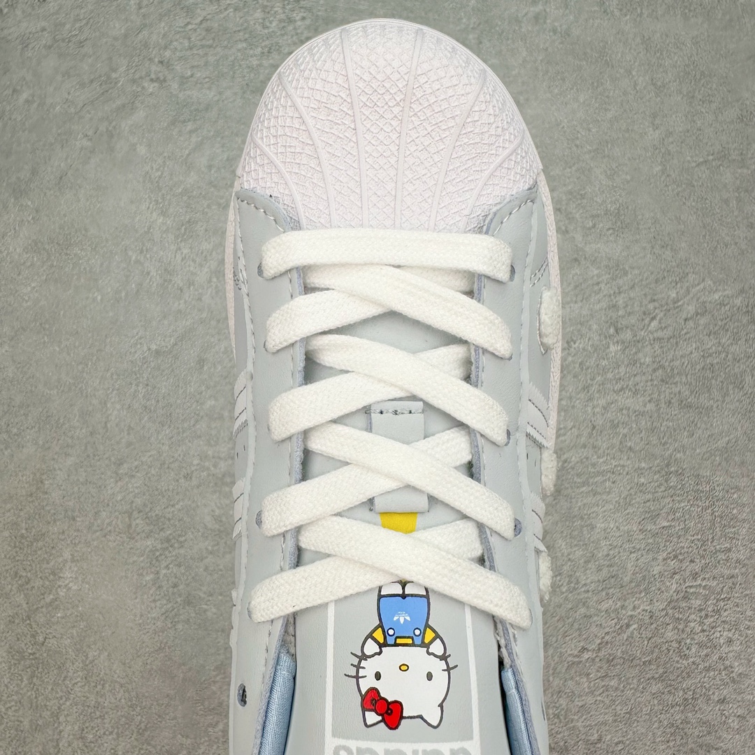 图片[4]-AD Originals Superstar 经典复古贝壳头板鞋 IF7021 诞生于1969年 是第一双将全皮面鞋 身与橡胶鞋头结合在一起的低帮篮球鞋 Superstar最开始 是作为高帮篮球鞋Pro Model的低帮版本而出现的 但因为其独特和醒目的橡胶鞋头造型而让大家熟知 被大家形象地称为\\\”shelltoe\\\”贝壳头 在70年代的美国职业篮球场上 接近3/4的NBA球员都将这双Superstar作为场上用鞋 80年代之后 经过不断的改良和发展 Superstar逐渐成为横跨时装、音乐、街头文化、休闲和运动等各大领域的时尚潮鞋 尺码：36 36.5 37 38 38.5 39 40 40.5 41 42 42.5 43 44 44.5 45-选品中心