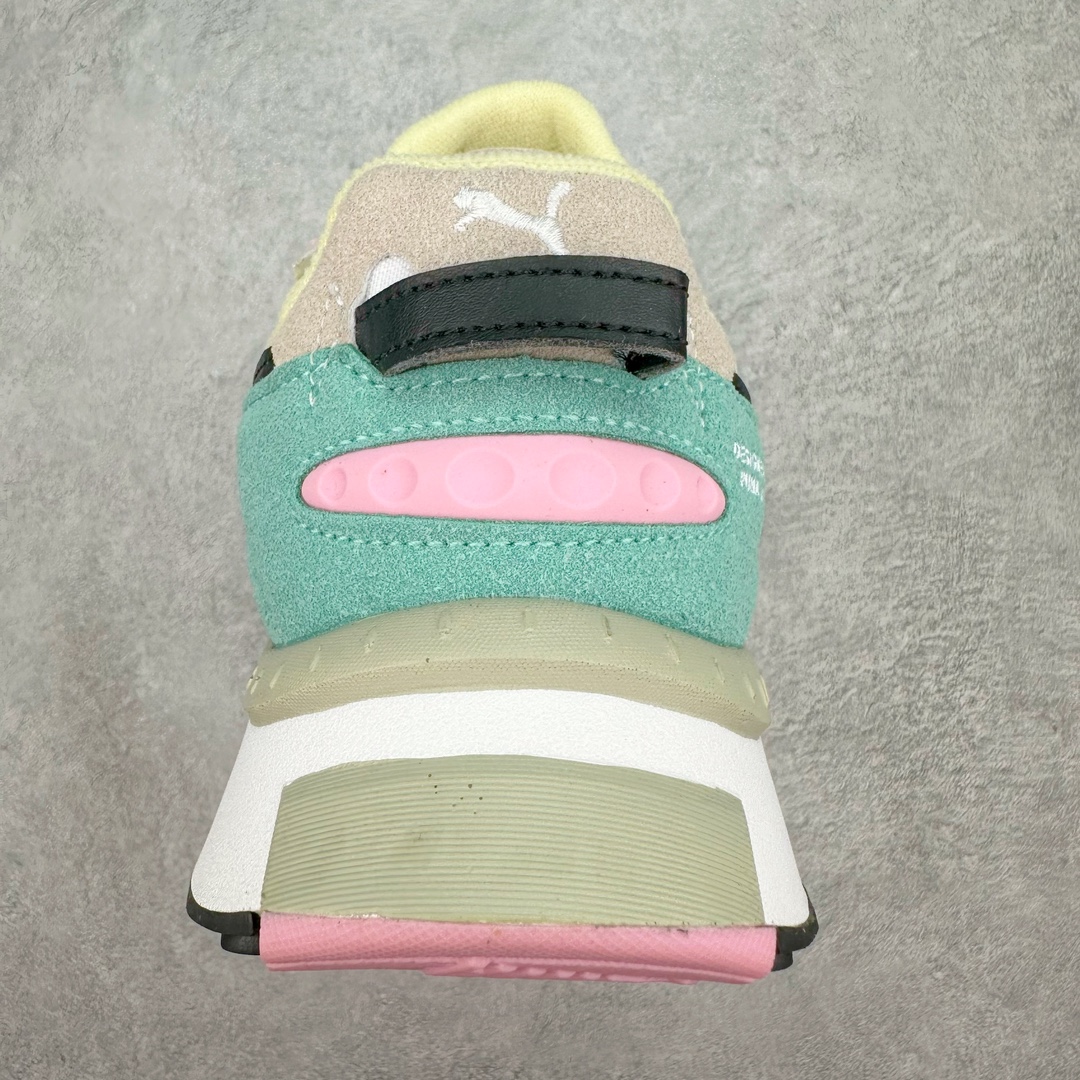 图片[8]-PUMA Wild Rider Rollin Vintage Wild Rider MEX 彪马防滑耐磨低帮综合训练鞋 PUMA Wild Rider 的设计灵感来自PUMA Rider，在经典的设计蓝本之上，PUMA为它注入了全新的时代气息，并且运用了结构设计理念。PUMA标志性的浓烈色彩搭配加上新型材料的运用，打造出复古与未来风格的完美平衡，爆发潮酷无限活力。作为一款复古跑鞋，在穿着的舒适度方面PUMA Wild Rider自然表现出色，Riderfoam技术的加入令PUMA Wild Rider的舒适性大大提升。在鞋面材质的选择上，PUMA选用了皮革材质以保留PUMA Wild Rider的复古风格，多种不同的皮革材质，营造出PUMA Wild Rider特殊的层次感，后跟提带增强了穿脱的便捷性。而加厚加宽设计的中底，则赋予了PUMA Wild Rider更高层次的未来气息。尺码：36 36.5 37.5 38 38.5 39 40 40.5 41 42 42.5 43 44 44.5 45-选品中心