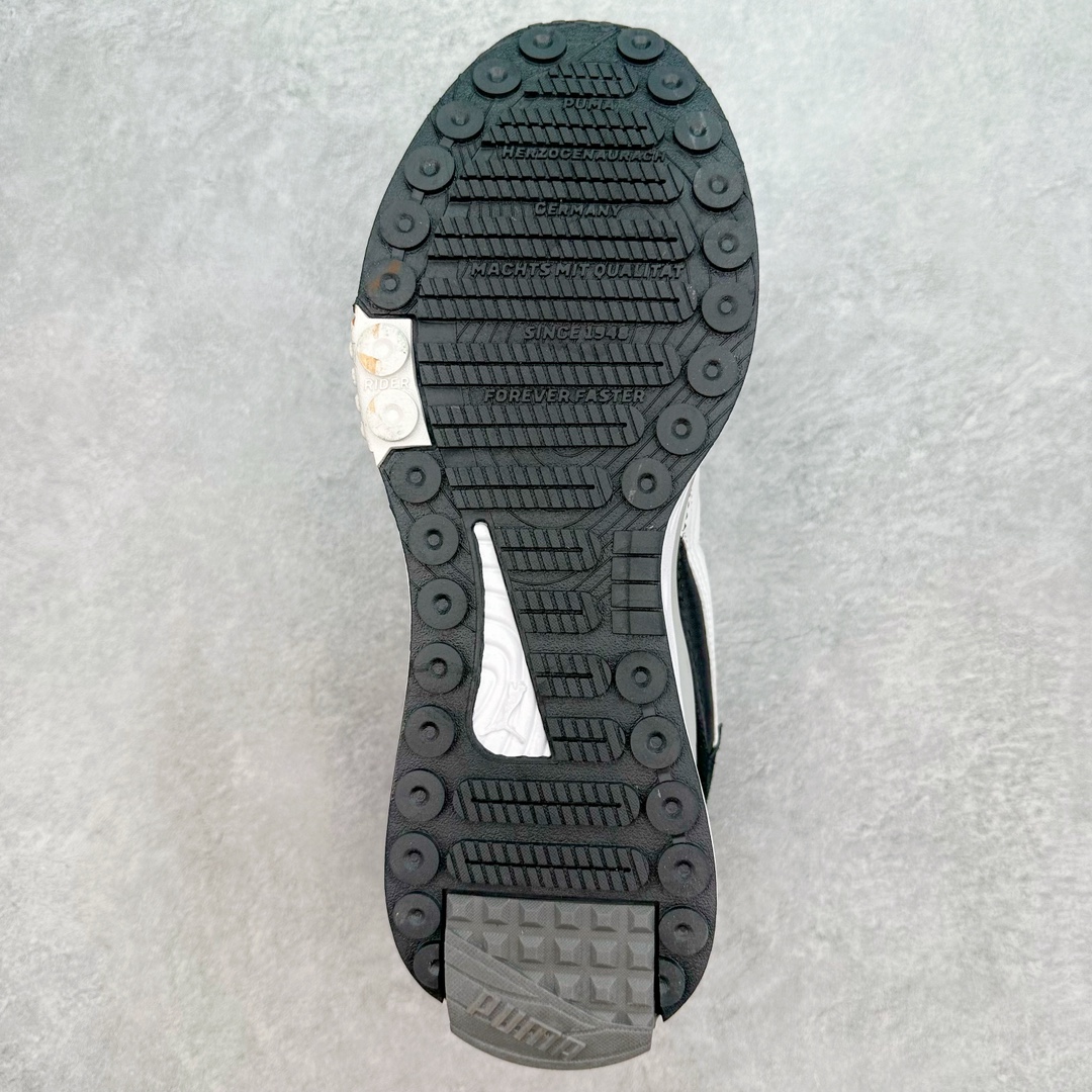 图片[9]-PUMA Wild Rider Rollin Vintage Wild Rider MEX 彪马防滑耐磨低帮综合训练鞋 PUMA Wild Rider 的设计灵感来自PUMA Rider，在经典的设计蓝本之上，PUMA为它注入了全新的时代气息，并且运用了结构设计理念。PUMA标志性的浓烈色彩搭配加上新型材料的运用，打造出复古与未来风格的完美平衡，爆发潮酷无限活力。作为一款复古跑鞋，在穿着的舒适度方面PUMA Wild Rider自然表现出色，Riderfoam技术的加入令PUMA Wild Rider的舒适性大大提升。在鞋面材质的选择上，PUMA选用了皮革材质以保留PUMA Wild Rider的复古风格，多种不同的皮革材质，营造出PUMA Wild Rider特殊的层次感，后跟提带增强了穿脱的便捷性。而加厚加宽设计的中底，则赋予了PUMA Wild Rider更高层次的未来气息。尺码：36 36.5 37.5 38 38.5 39 40 40.5 41 42 42.5 43 44 44.5 45-选品中心