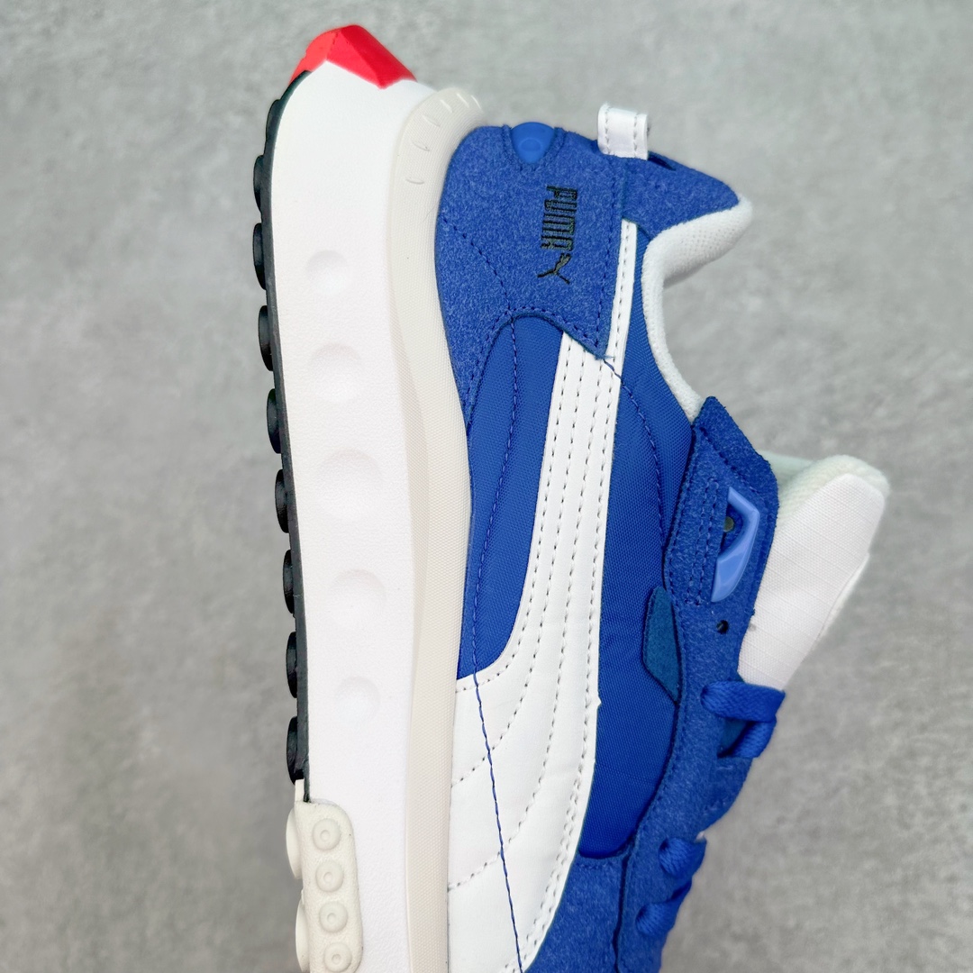 图片[6]-PUMA Wild Rider Rollin Vintage Wild Rider MEX 彪马防滑耐磨低帮综合训练鞋 PUMA Wild Rider 的设计灵感来自PUMA Rider，在经典的设计蓝本之上，PUMA为它注入了全新的时代气息，并且运用了结构设计理念。PUMA标志性的浓烈色彩搭配加上新型材料的运用，打造出复古与未来风格的完美平衡，爆发潮酷无限活力。作为一款复古跑鞋，在穿着的舒适度方面PUMA Wild Rider自然表现出色，Riderfoam技术的加入令PUMA Wild Rider的舒适性大大提升。在鞋面材质的选择上，PUMA选用了皮革材质以保留PUMA Wild Rider的复古风格，多种不同的皮革材质，营造出PUMA Wild Rider特殊的层次感，后跟提带增强了穿脱的便捷性。而加厚加宽设计的中底，则赋予了PUMA Wild Rider更高层次的未来气息。尺码：36 36.5 37.5 38 38.5 39 40 40.5 41 42 42.5 43 44 44.5 45-选品中心