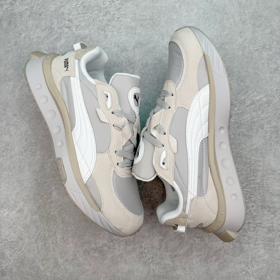 图片[3]-PUMA Wild Rider Rollin Vintage Wild Rider MEX 彪马防滑耐磨低帮综合训练鞋 PUMA Wild Rider 的设计灵感来自PUMA Rider，在经典的设计蓝本之上，PUMA为它注入了全新的时代气息，并且运用了结构设计理念。PUMA标志性的浓烈色彩搭配加上新型材料的运用，打造出复古与未来风格的完美平衡，爆发潮酷无限活力。作为一款复古跑鞋，在穿着的舒适度方面PUMA Wild Rider自然表现出色，Riderfoam技术的加入令PUMA Wild Rider的舒适性大大提升。在鞋面材质的选择上，PUMA选用了皮革材质以保留PUMA Wild Rider的复古风格，多种不同的皮革材质，营造出PUMA Wild Rider特殊的层次感，后跟提带增强了穿脱的便捷性。而加厚加宽设计的中底，则赋予了PUMA Wild Rider更高层次的未来气息。尺码：36 36.5 37.5 38 38.5 39 40 40.5 41 42 42.5 43 44 44.5 45-选品中心