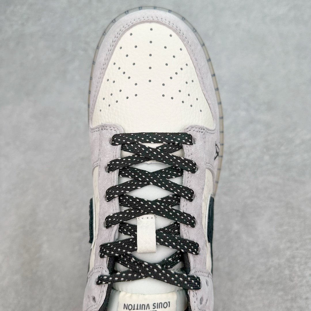 图片[4]-NK Dunk Low 定制配色 CR8033-501 大厂出品 极力推荐 原装头层材料 独家版型蒸餾加工帶來的是更好的视觉和脚感体验大厂纯原品质出货 清洁度 电绣工艺 皮料切割干净无任何毛边 细节完美 尺码：36 36.5 37.5 38 38.5 39 40 40.5 41 42 42.5 43 44 44.5 45 46 47.5-选品中心