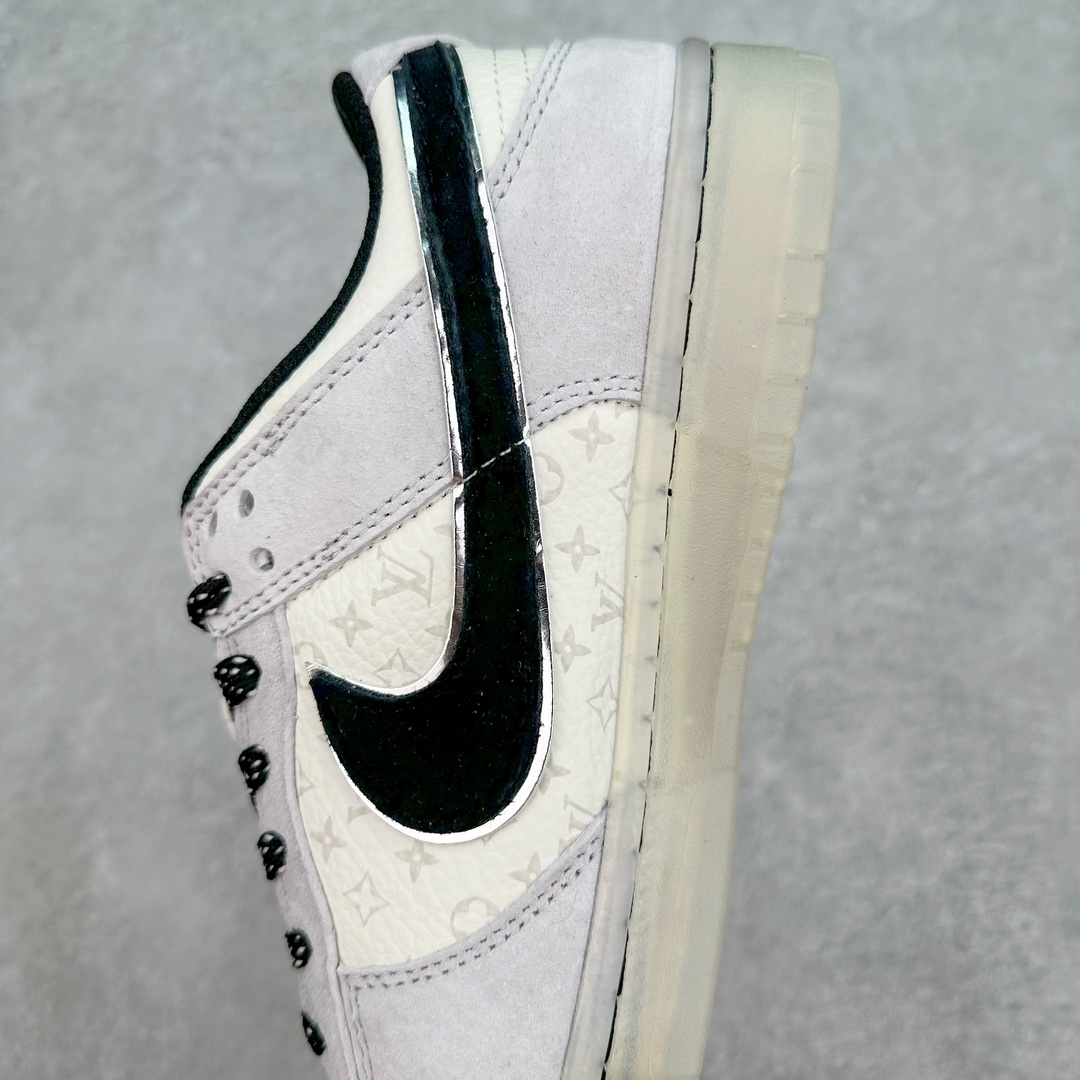 图片[7]-NK Dunk Low 定制配色 CR8033-501 大厂出品 极力推荐 原装头层材料 独家版型蒸餾加工帶來的是更好的视觉和脚感体验大厂纯原品质出货 清洁度 电绣工艺 皮料切割干净无任何毛边 细节完美 尺码：36 36.5 37.5 38 38.5 39 40 40.5 41 42 42.5 43 44 44.5 45 46 47.5-选品中心