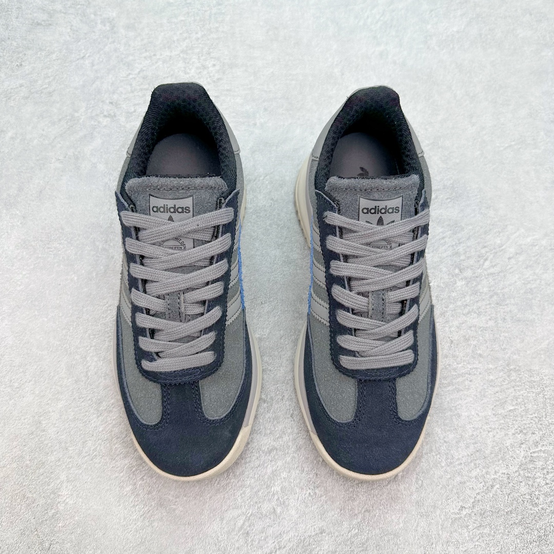 图片[2]-AD SL72 RS系列德训足球风百搭低帮休闲运动板鞋 IH5633 阿迪达斯Originals推出复古「T头鞋」造型的SL72鞋款复刻，有男女两款可选。男生款为SL72RS，鞋型挺立饱满，鞋底增加高度，采用麂皮与布面制作，符合复古氛围；女生款为SL72OGW，致敬经典款式，鞋身纤细，还原70年代设计，以绿色呈现，点缀金色细节。多款配色可选。「T 头鞋」这两年有多火大家见到了吧？明星、穿搭博主几乎人手一双，凭借复古味的外观，以及亲民的价格，同样成为了不少球鞋玩家日常上脚首选。近日 adidas Originals 将有「T 头鞋」造型的诞生于 1972 年的 SL72 鞋款复刻带回，各位买鞋又有新选择了。1972 年 SL72 问世后，引领了后来阿迪达斯的跑鞋发展方向，其中「SL」代表了 Super Light，彰显了产品轻便的特性。1972 年 SL72 问世后，引领了后来阿迪达斯的跑鞋发展方向，其中「SL」代表了 Super Light，彰显了产品轻便的特性。这次 adidas Originals 延续其轻质经典的基因，带来男女两款 SL72。男生款带来 SL72 RS 鞋型，RS 意为 Reshaped（重塑），鞋款在保留了经典的外观基础上，在尼龙材质里增加了填充物，使鞋型更加挺立和饱满，鞋头则更加圆润，鞋底的 EVA 材质则增加了鞋款的高度。女生款则带来 SL72 OG W 鞋型，OG 顾名思义则是致敬经典款式，相较于 RS（Reshaped）鞋款，鞋身更加纤细，其整体鞋身轮廓、线条、细节、材质上尊崇 70 年代 SL72 的设计，还原经典味道。尺码：36 36⅔ 37⅓ 38 38⅔ 39⅓ 40 40⅔ 41⅓ 42 42⅔ 43⅓ 44 44⅔ 45-选品中心